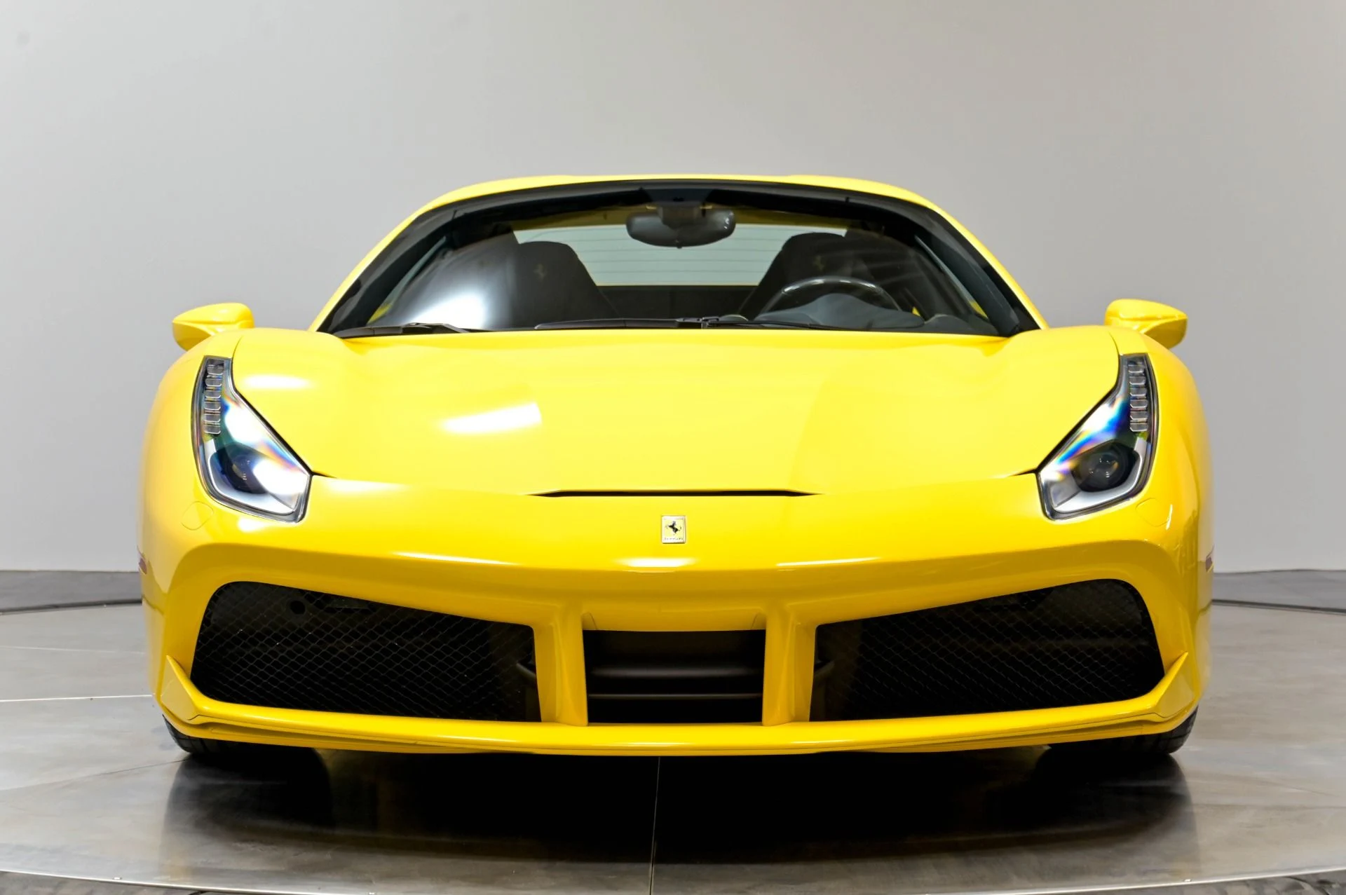 mph046_155852599_Used_2017_Ferrari_488_Spider_1782250763_abb427d0a0