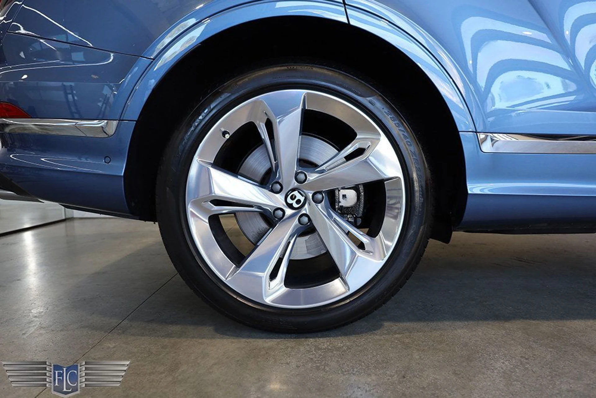 mph046_156560654_used_2022_bentley_bentayga_v8awd_9689_22903607_47_1024_1855766faa