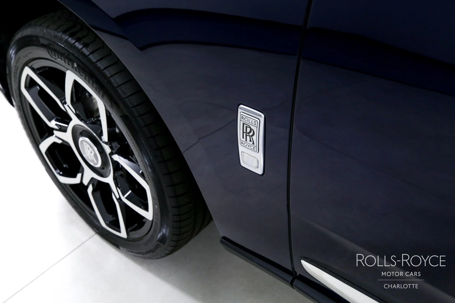 mph046_1602832874_Used_2024_Rolls_Royce_Cullinan_1746461806_c5c7ae1c6c