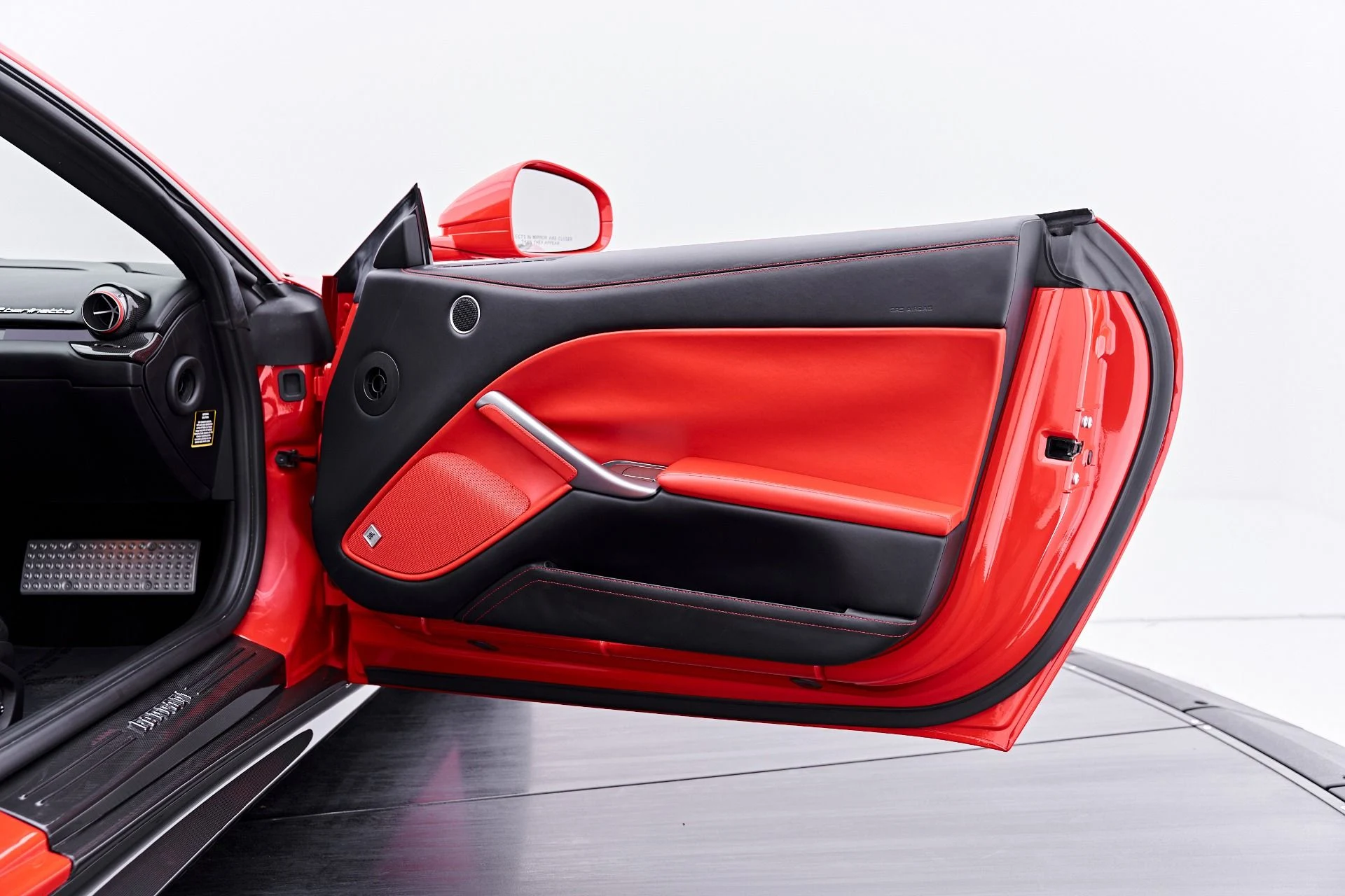 mph046_1606890821_Used_2016_Ferrari_F12_Berlinetta_1789434721_8370769bbb