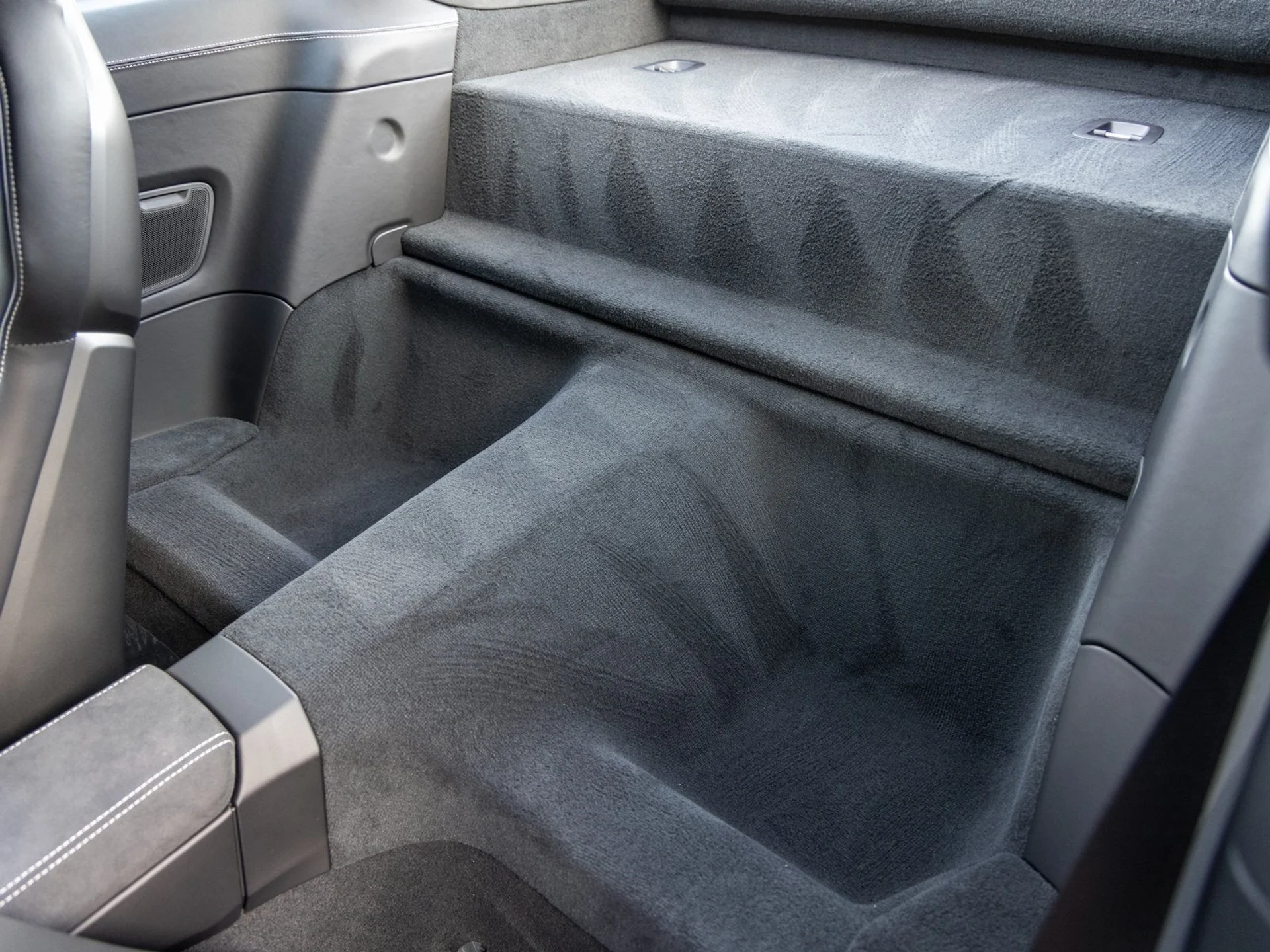 mph046_162786320_47_ae28cccd36