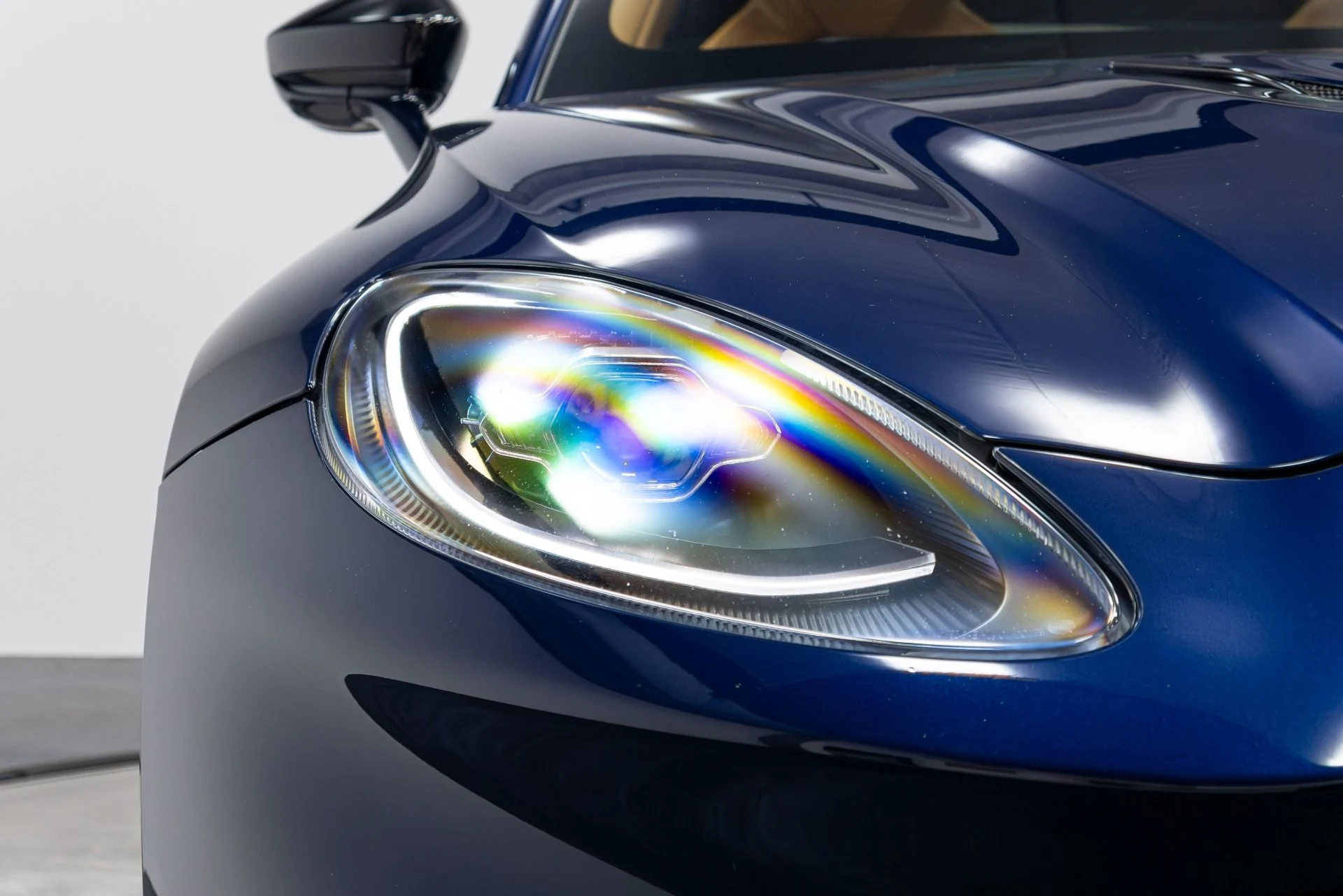 mph046_1681709747_Used_2021_Aston_Martin_DBX_1770088523_8691c5cf7c