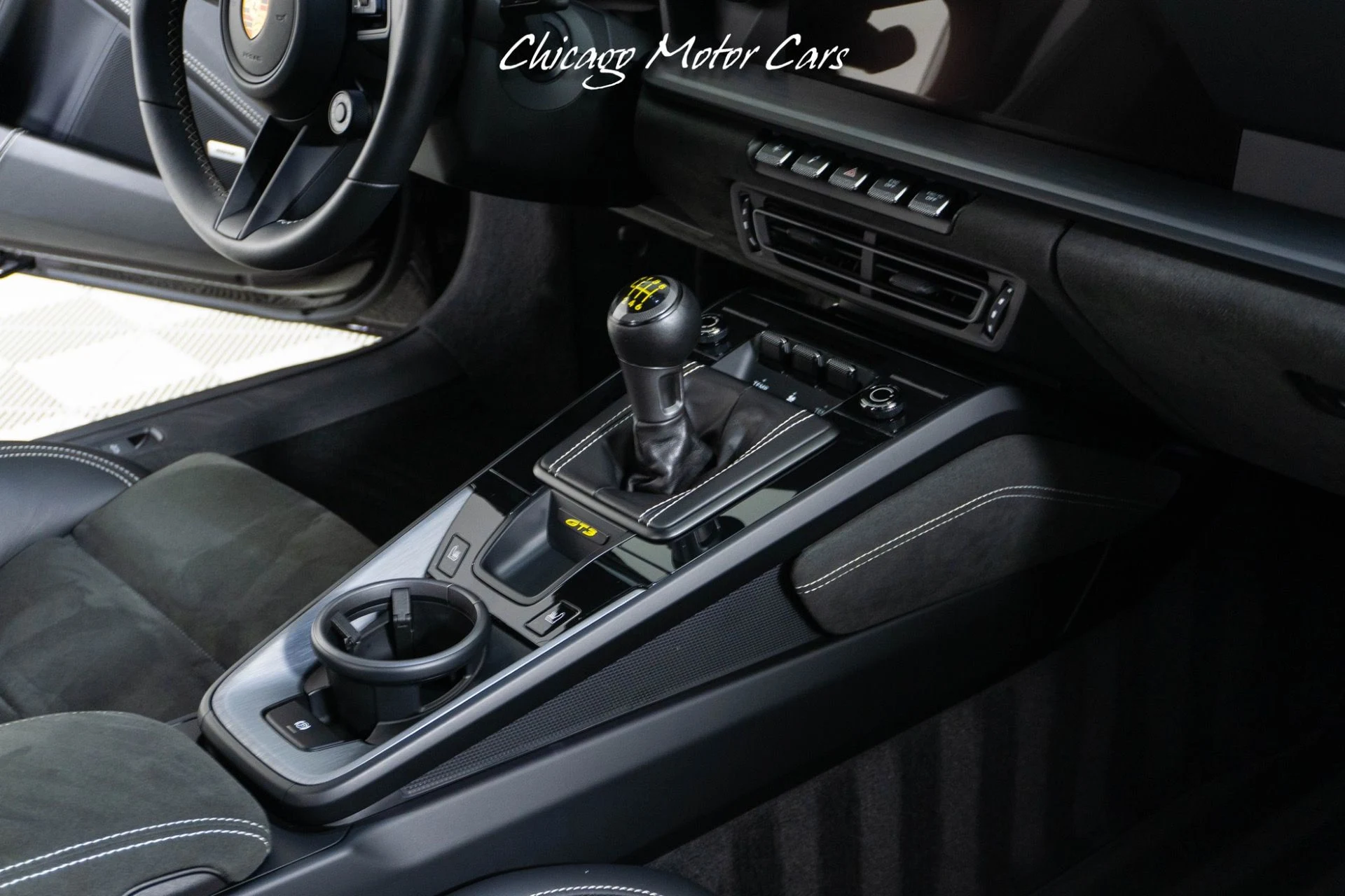 mph046_1683431190_12938_p47_l_e86cd4cc54