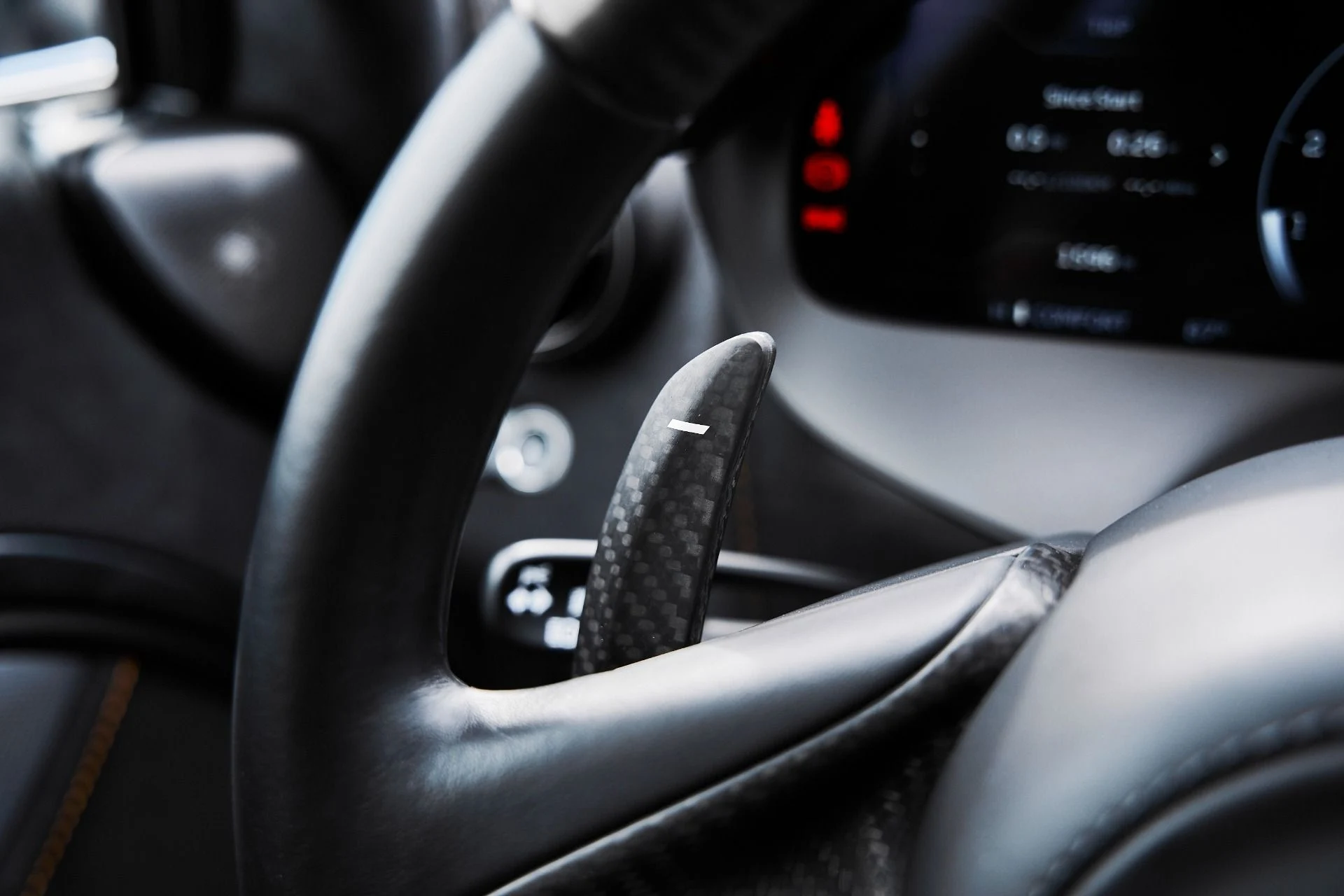 mph046_169211300_Used_2024_Mc_Laren_750_S_1775006077_634e191264