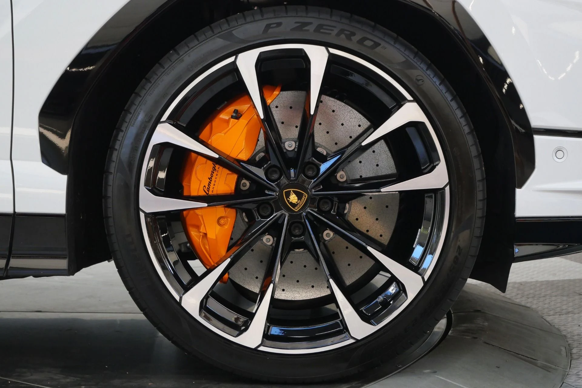 mph046_1707978173_Used_2023_Lamborghini_Urus_S_Very_Low_Miles_657_Horsepower_Bang_and_Olufsen_Audio_1781208380_64b825b178