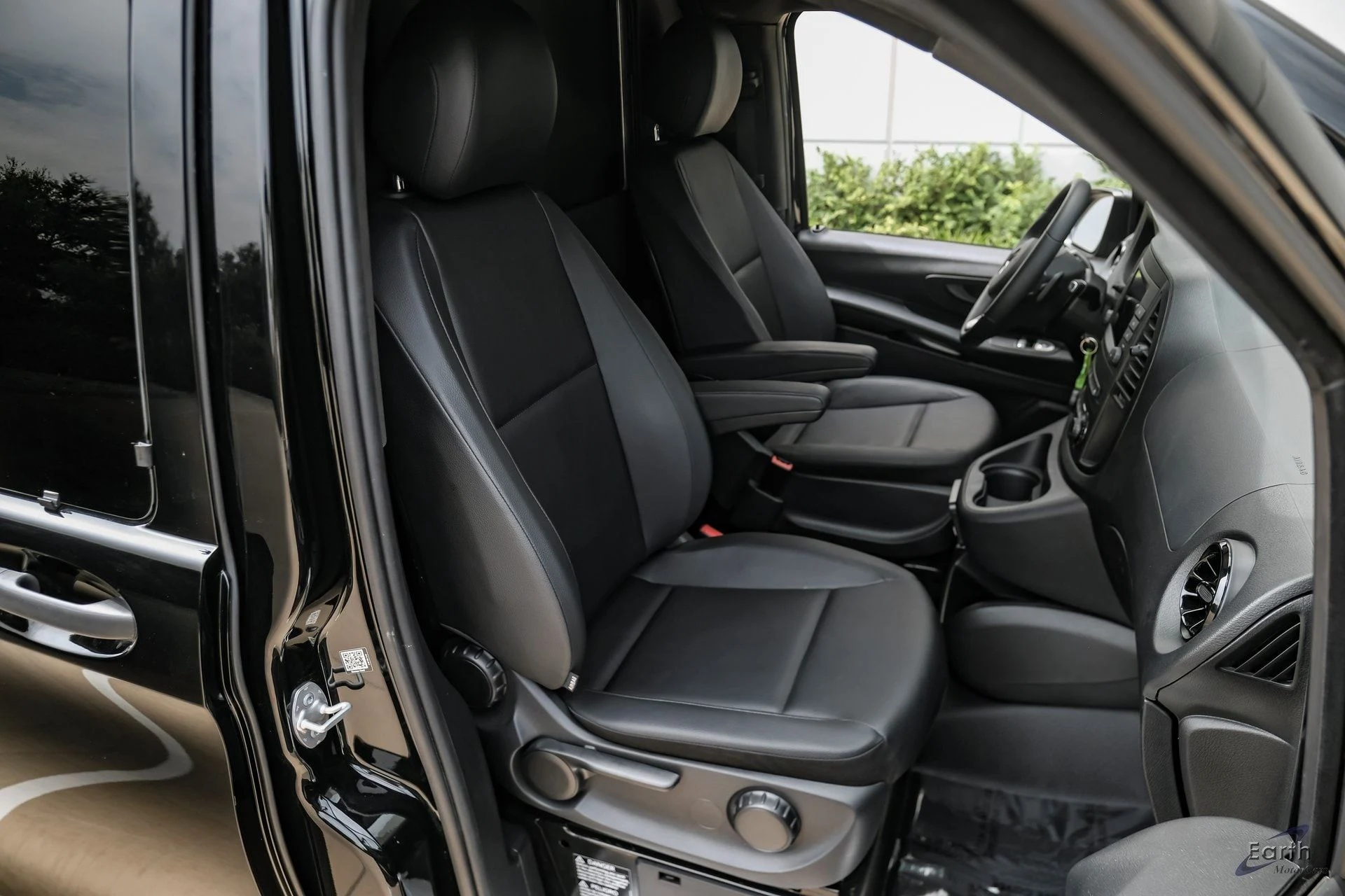 mph046_1731698578_348286112a9915dbd18eec4da48ab79fx_be39565f74