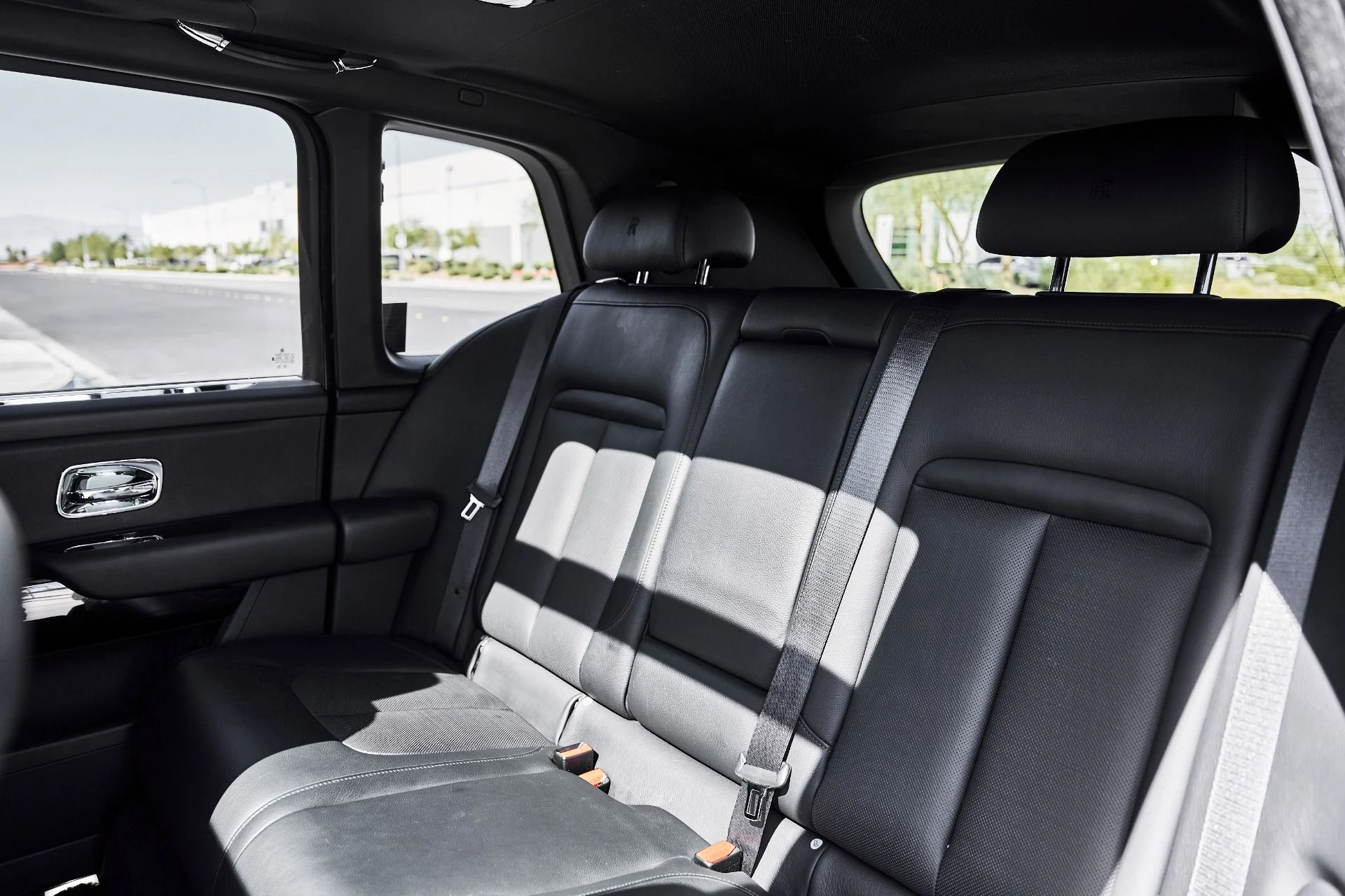 mph046_175080042_Used_2020_Rolls_Royce_Cullinan_Base_1780083400_89b7cca5fd