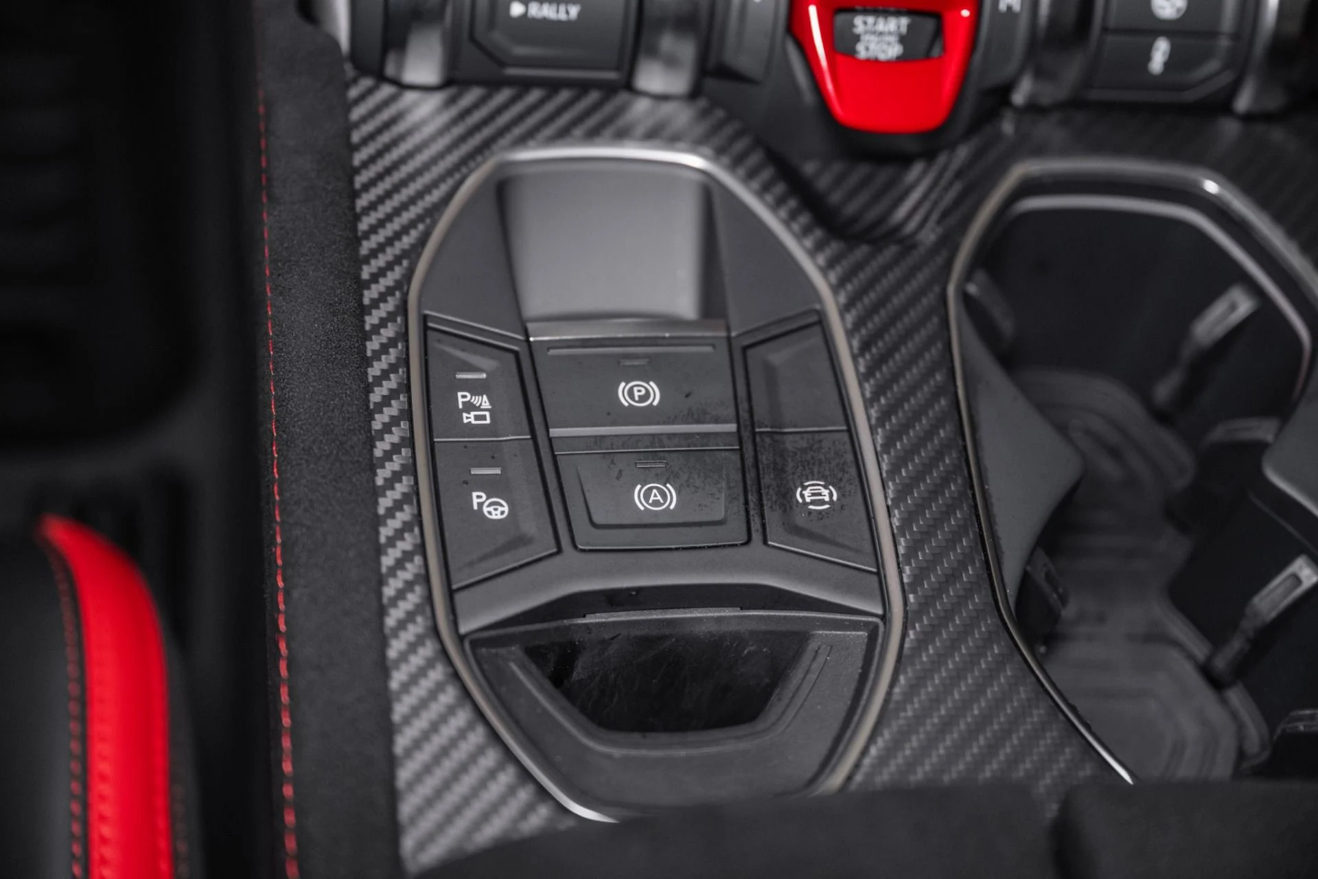 mph046_1763540049_New_2024_Lamborghini_Urus_Performante_1785778514_51fad36658