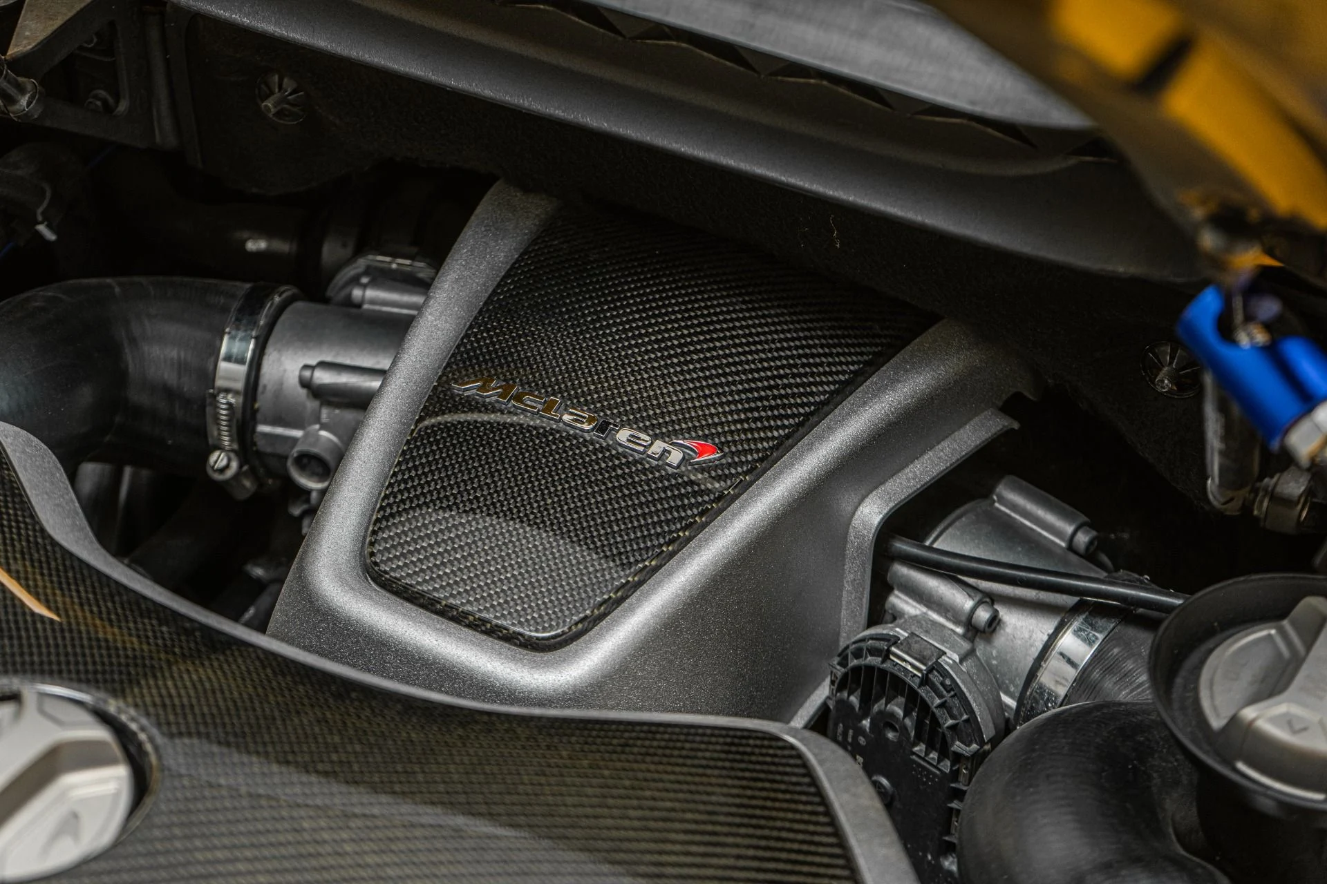 mph046_1790917183_Used_2015_Mc_Laren_650_S_Spyder_1790194559_82bb995542