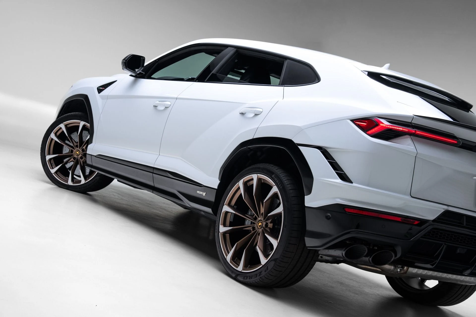 mph046_1802340334_Used_2024_Lamborghini_Urus_S_1774974354_58f315334b