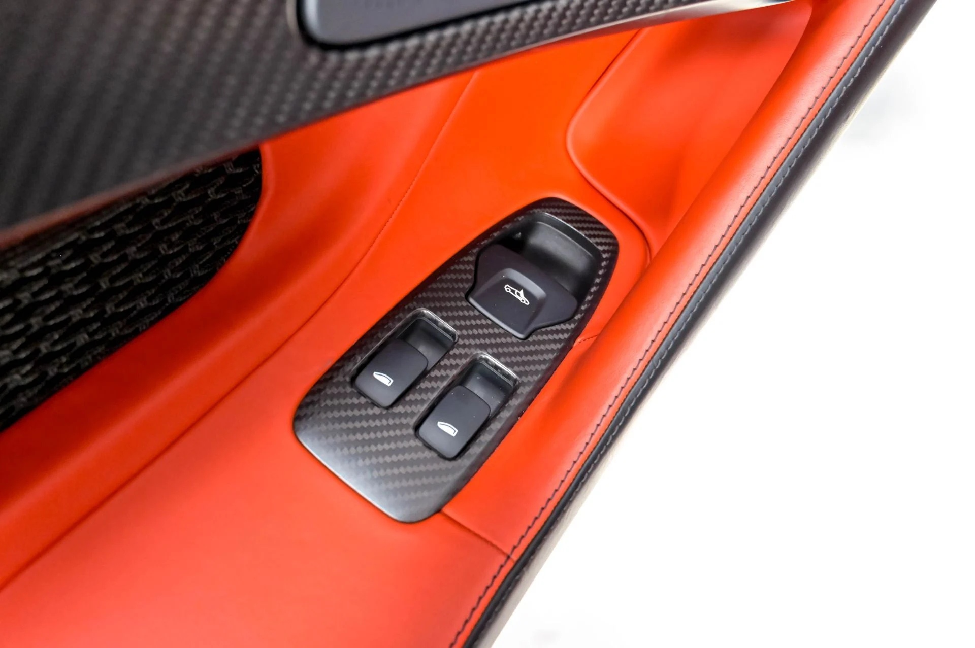 mph046_1851875754_Used_2019_Mc_Laren_600_LT_1780687846_a14436d4e1