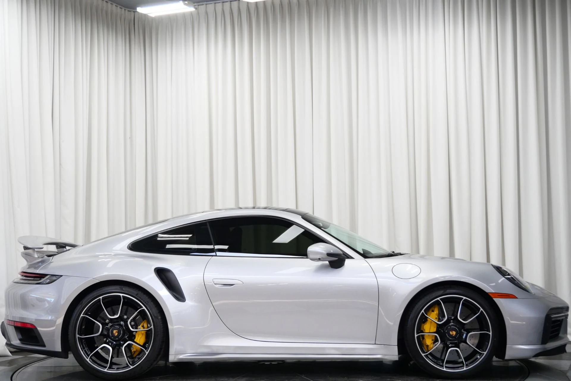 mph046_186991433_Used_2021_Porsche_911_Turbo_S_1749238772_2f3dfb94ad