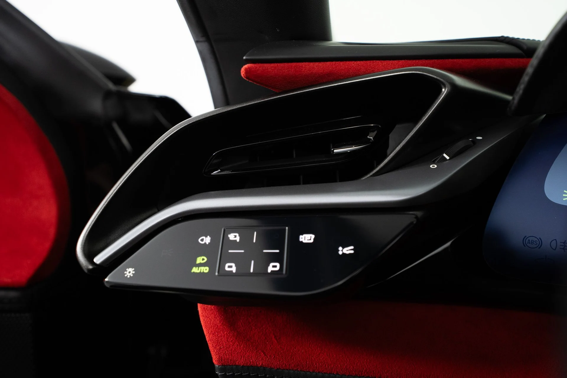 mph046_1873932454_a1e3cfd0_69f6_4bc0_837f_49aba8d1b9f7_01052920b6