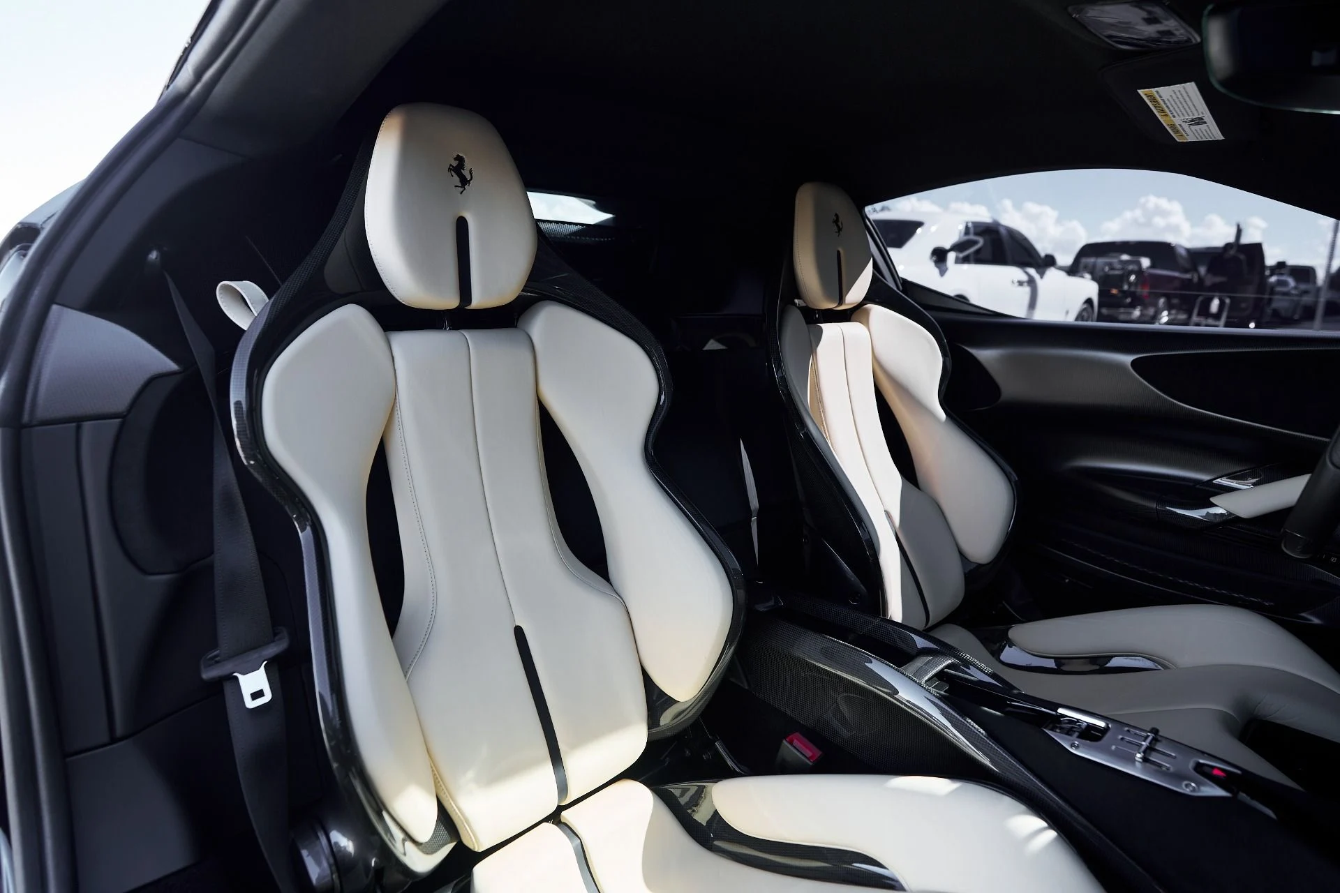 mph046_1877351365_Used_2022_Ferrari_SF_90_Stradale_Base_1760227010_ea00dd5ba5