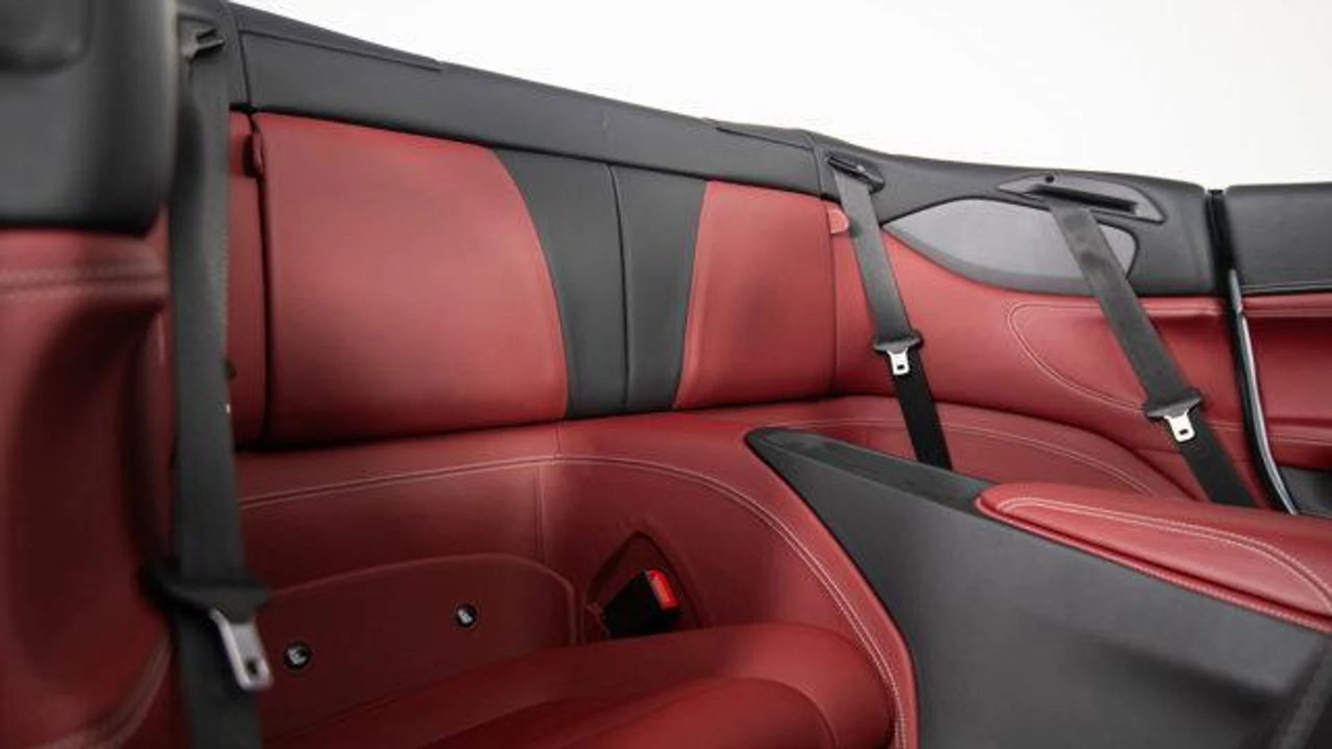 mph046_1878238222_a_UM_Zwa6_Ihr_R_Sey_A8se_Nv_Q_x4_Jq_U_e27f2e0f86