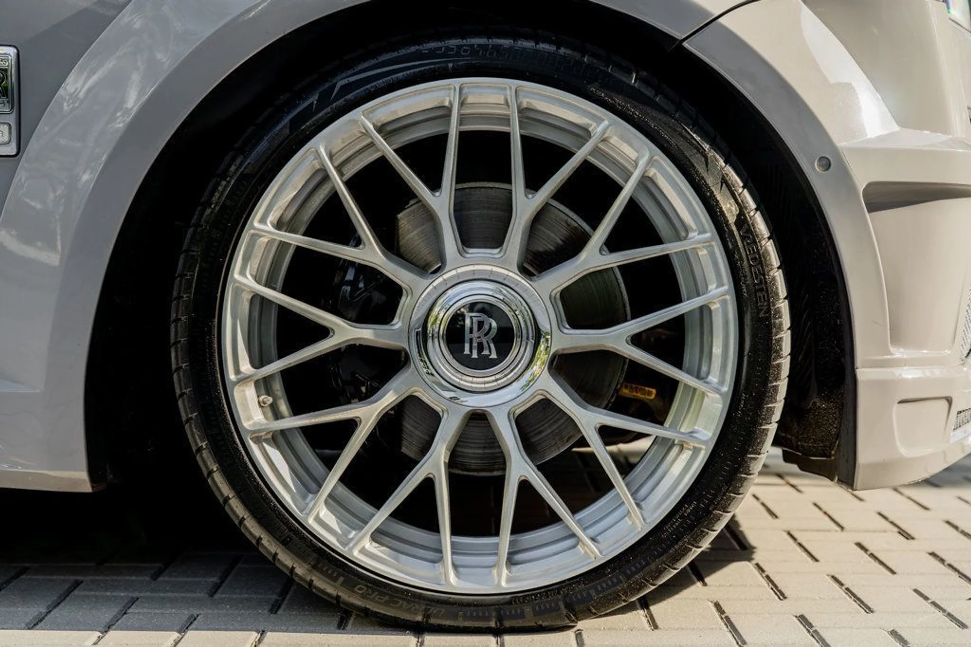 mph046_193276690_22563864_47_1024_0317df7aa7