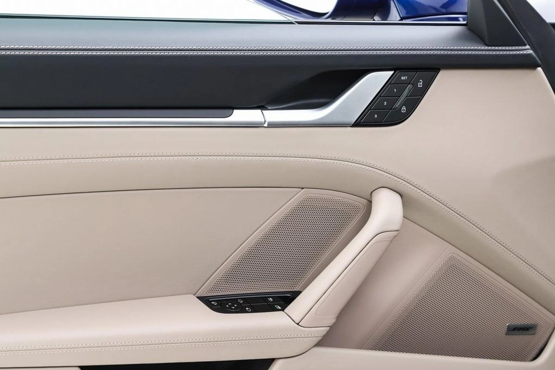 mph046_1946733802_3_Qd_Vk_U_Hnw_KU_9i_J_Gd6wq_QMAP_48_E_4351cd676e