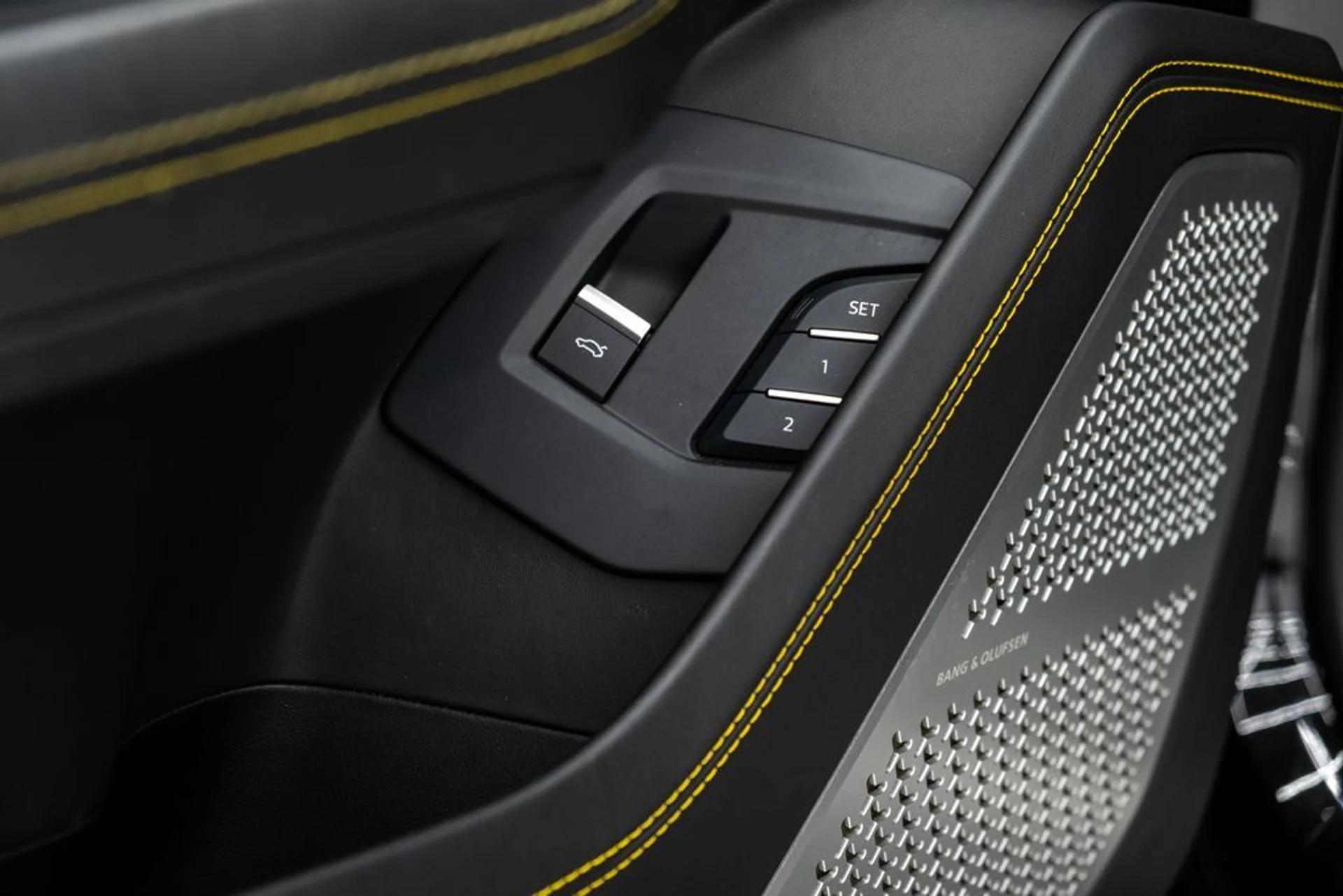 mph046_1948258820_660bf32823f1ff239520a0e0c2a6fa03_32c4651800