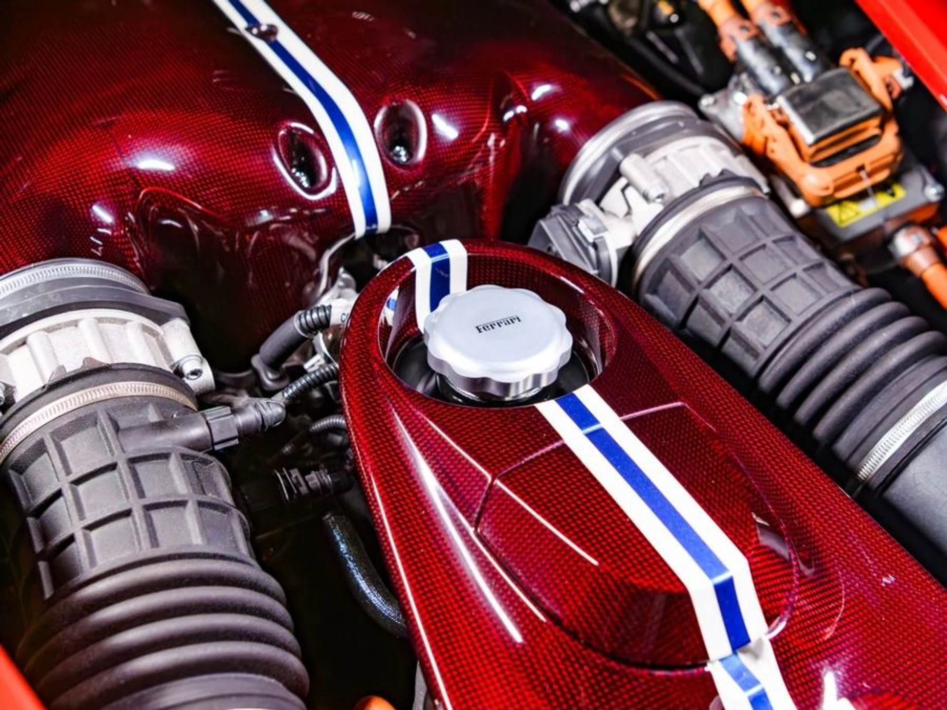 mph046_1950974688_d12598b5_b4bc_404f_9311_aa823e738880_792a69192a