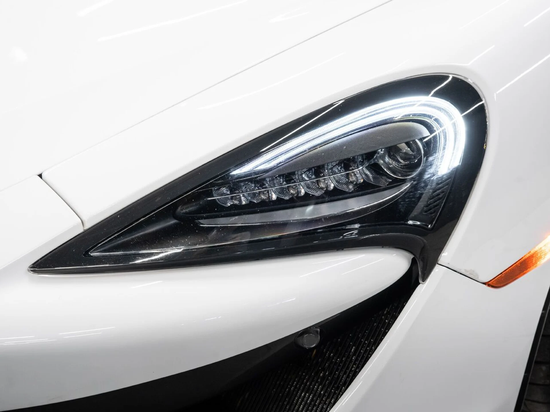 mph046_196415274_mclaren_570s_2019_d1bd095cd2