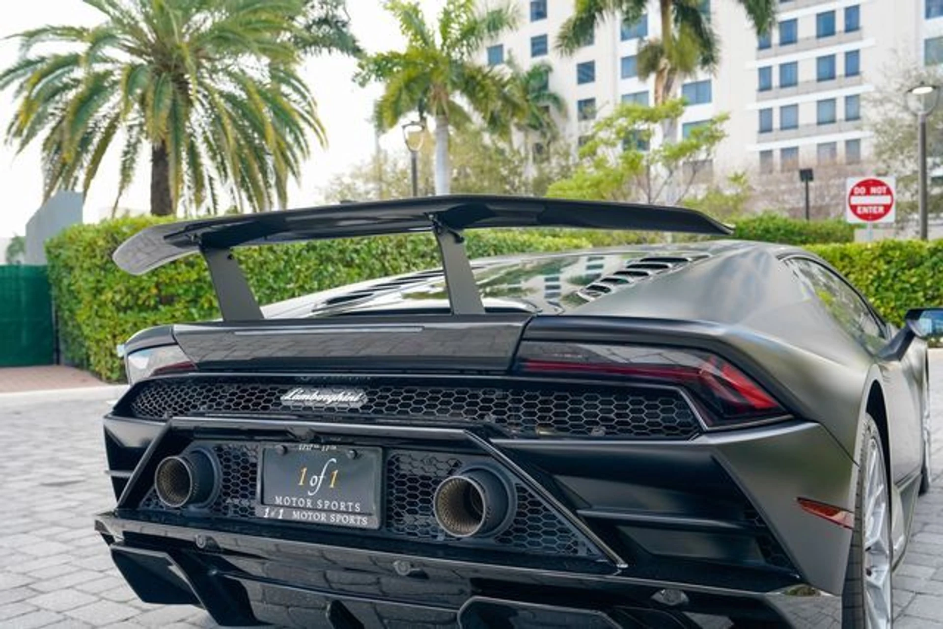 mph046_1987281704_22992534_47_c5740b58b5