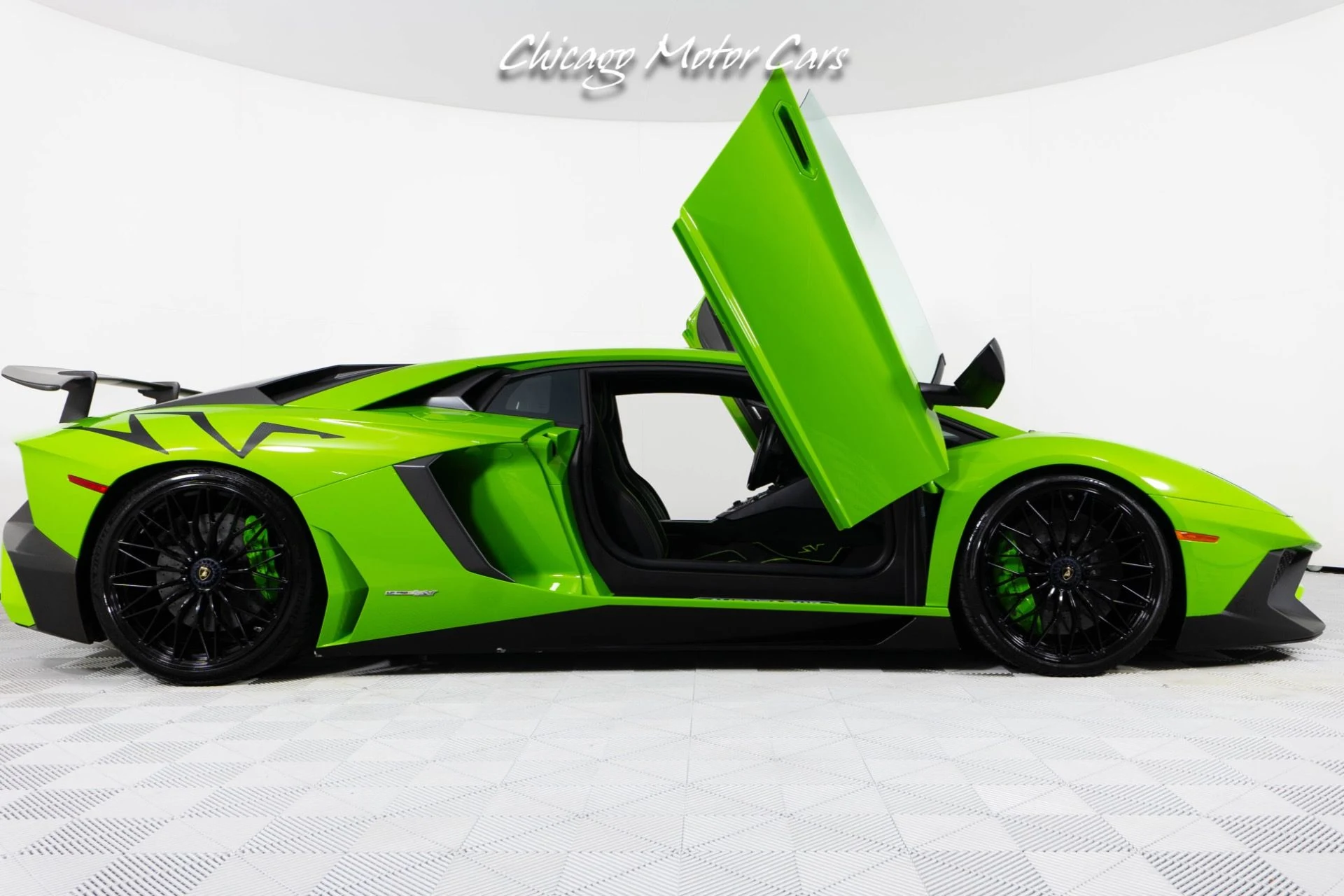 mph046_1997705280_13065_p47_l_775cca2a73