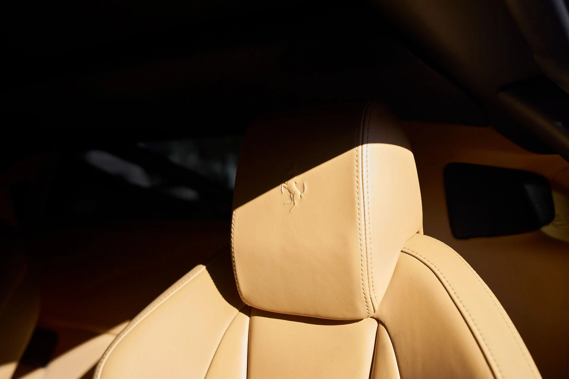 mph046_2006772309_Used_2013_Ferrari_458_Italia_Base_1764783162_800b1486be