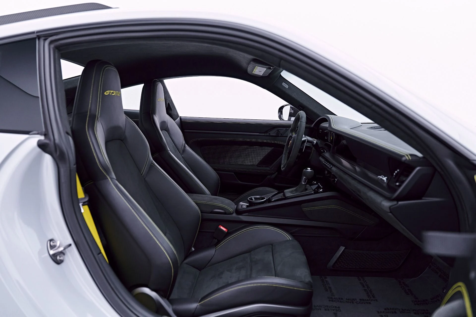 mph046_2018038363_Used_2025_Porsche_911_GT_3_RS_1781833710_cfdddefb76