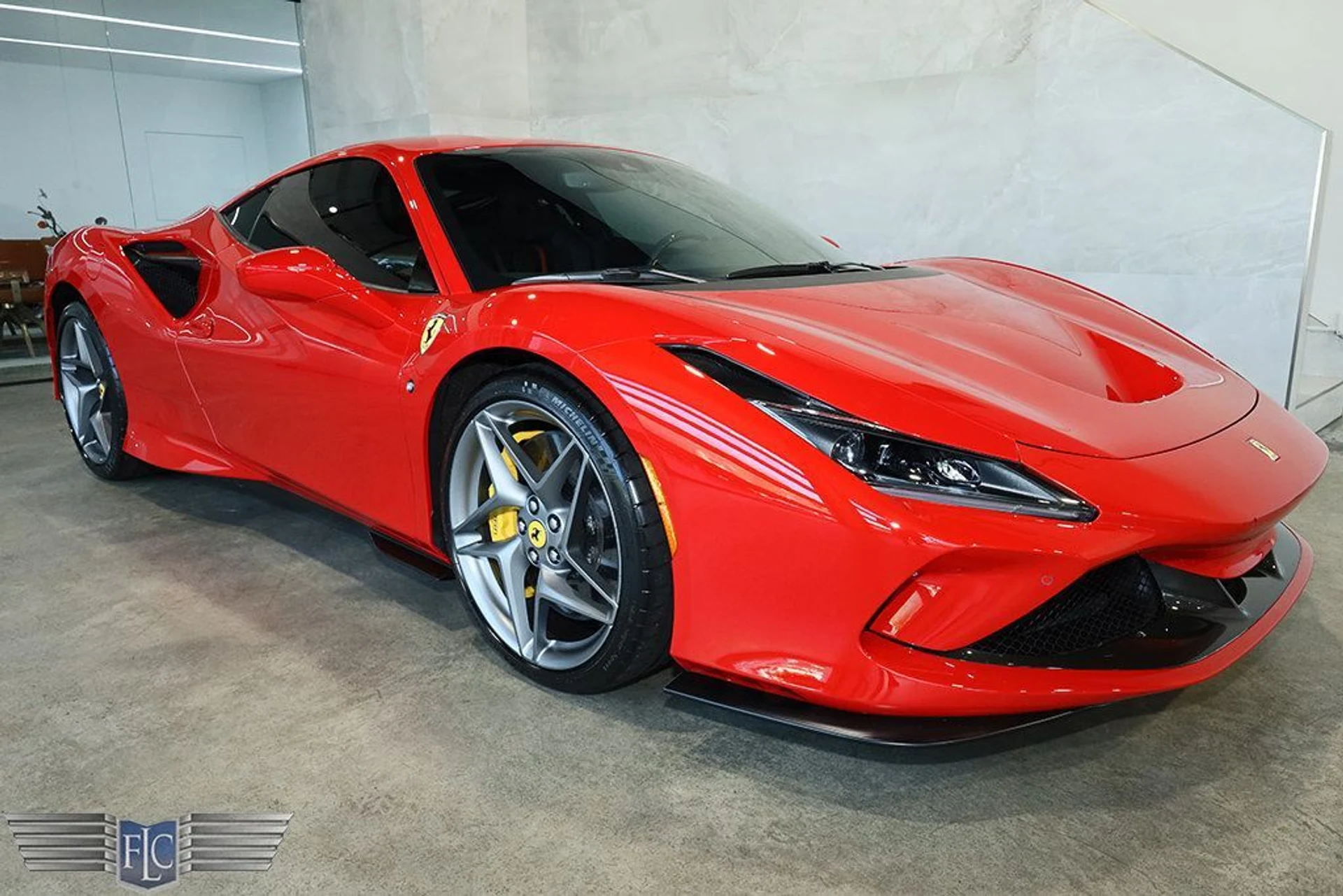 mph046_2022869808_used_2020_ferrari_f8_tributo_coupe_9689_22891893_47_1024_af8882fe1d
