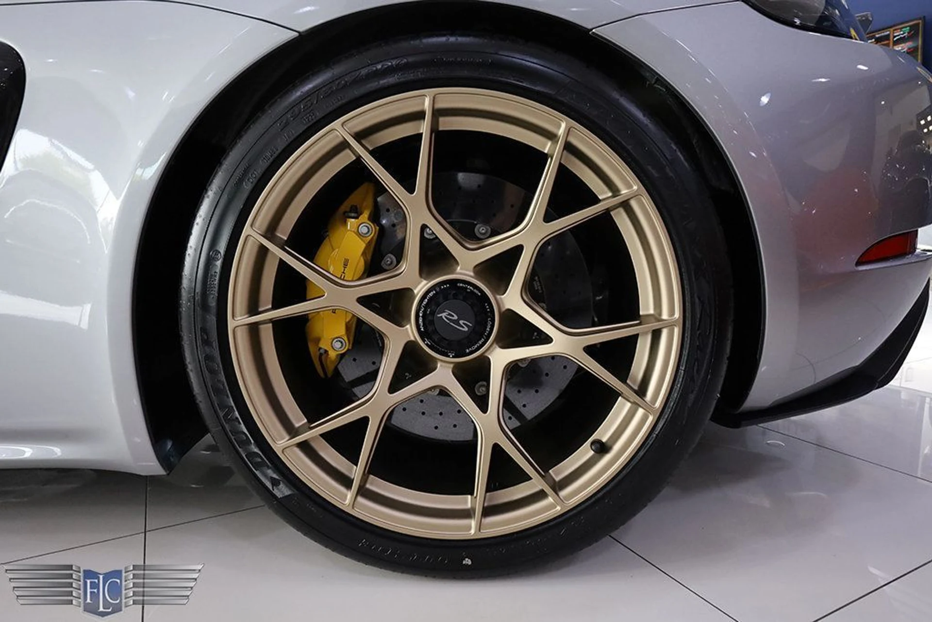 mph046_2026433266_used_2025_porsche_718_cayman_gt4rscoupe_6305_22896205_47_1024_b4b4c587f1