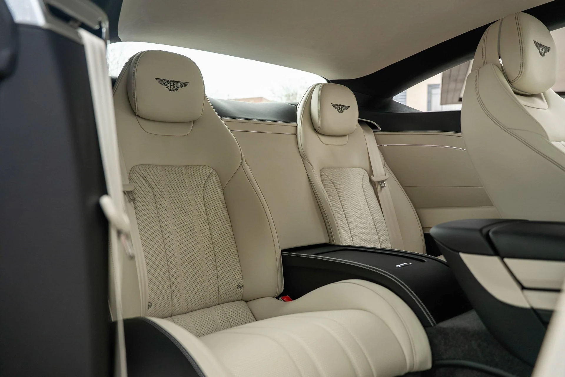 mph046_2029515075_477619928_6961e69fd65fbc1ed22430f3_84144427a9