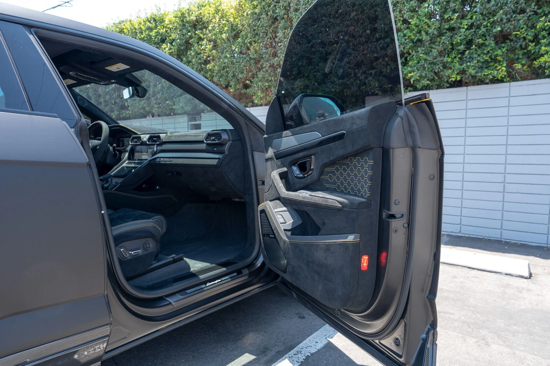 mph046_2030580068_Used_2023_Lamborghini_Urus_Performante_1754671739_b4c4e92f64