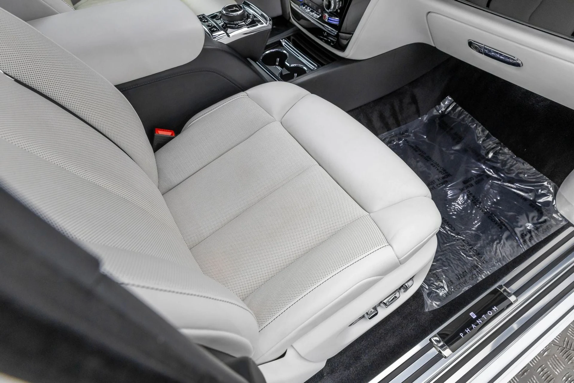 mph046_2033250996_47_d90f2230f4