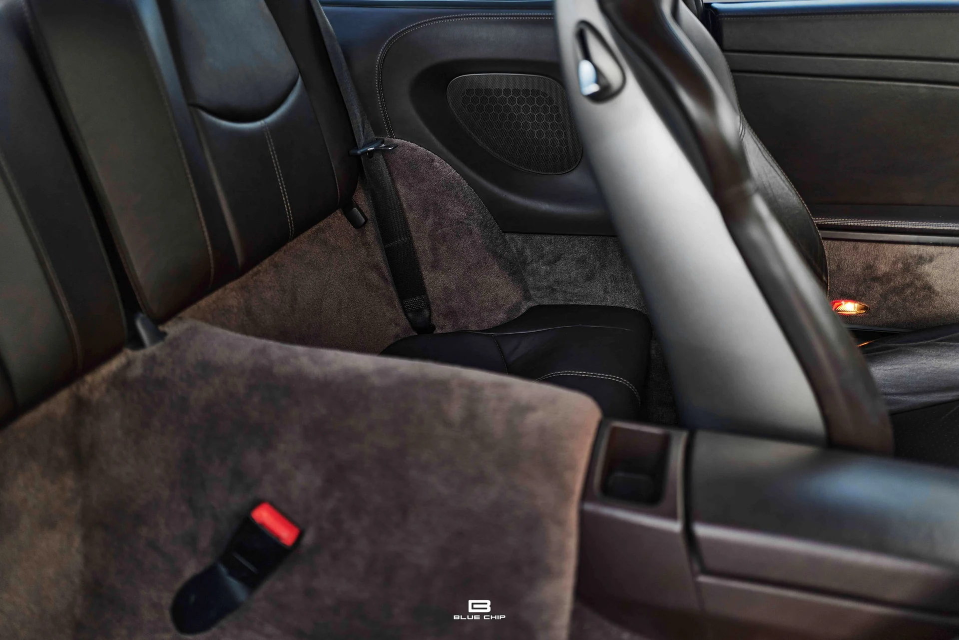 mph046_2059157745_699f2b3c8bfed65d19d23bc2_L1170979_1c7f35759c