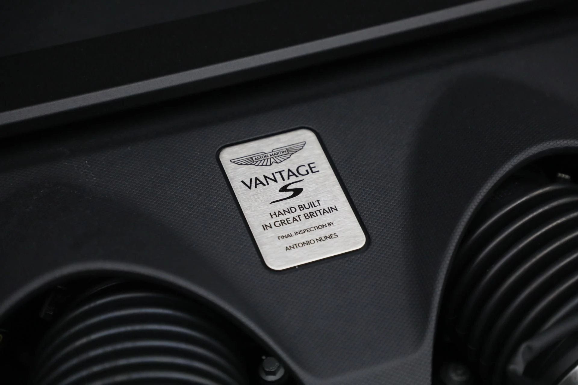 mph046_2082269290_New_2026_Aston_Martin_Vantage_S_Roadster_1774535973_1a4c5a66ba