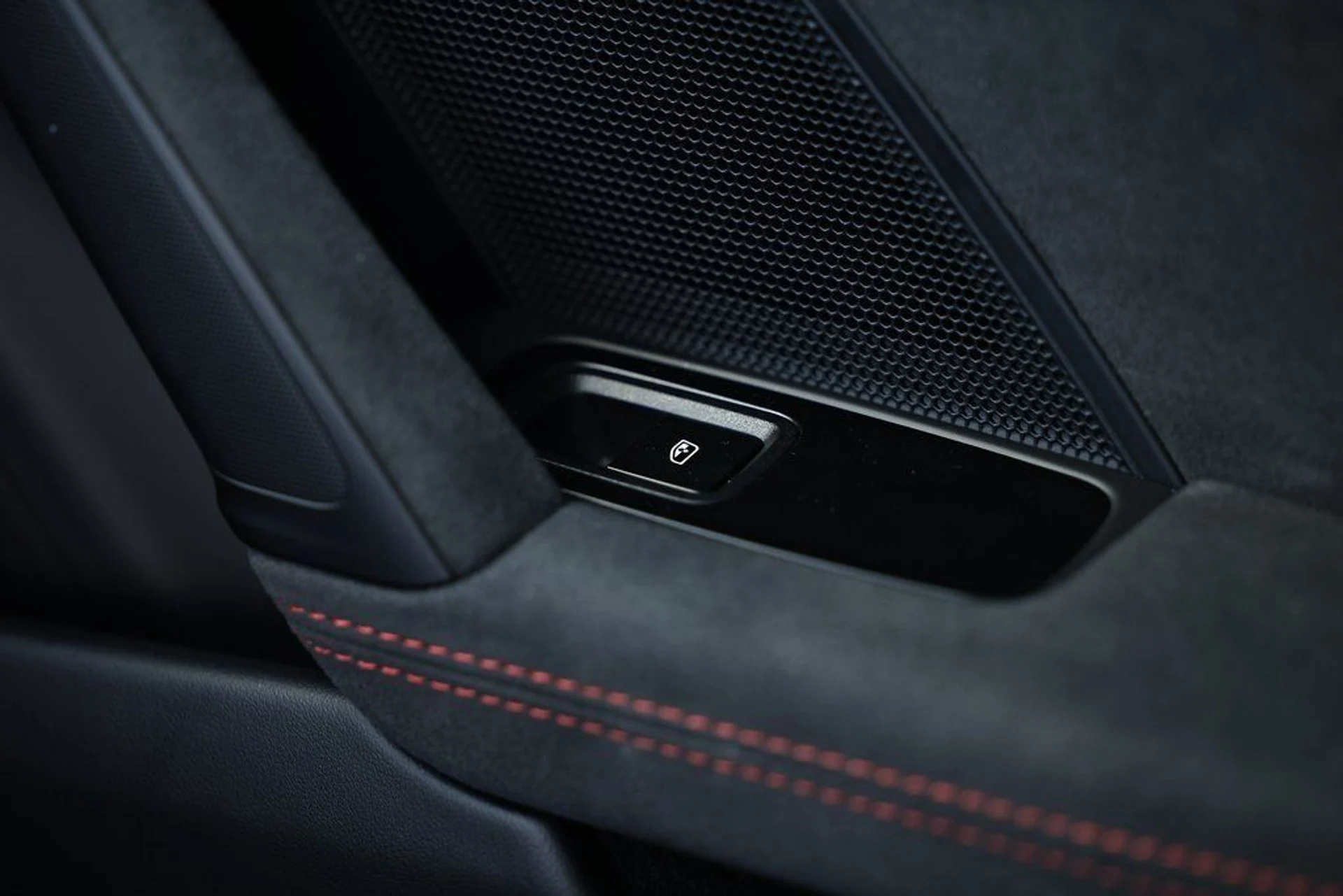 mph046_2102393949_9721dbea3136723928bba3cd1ed19e9a_d3f6519fee