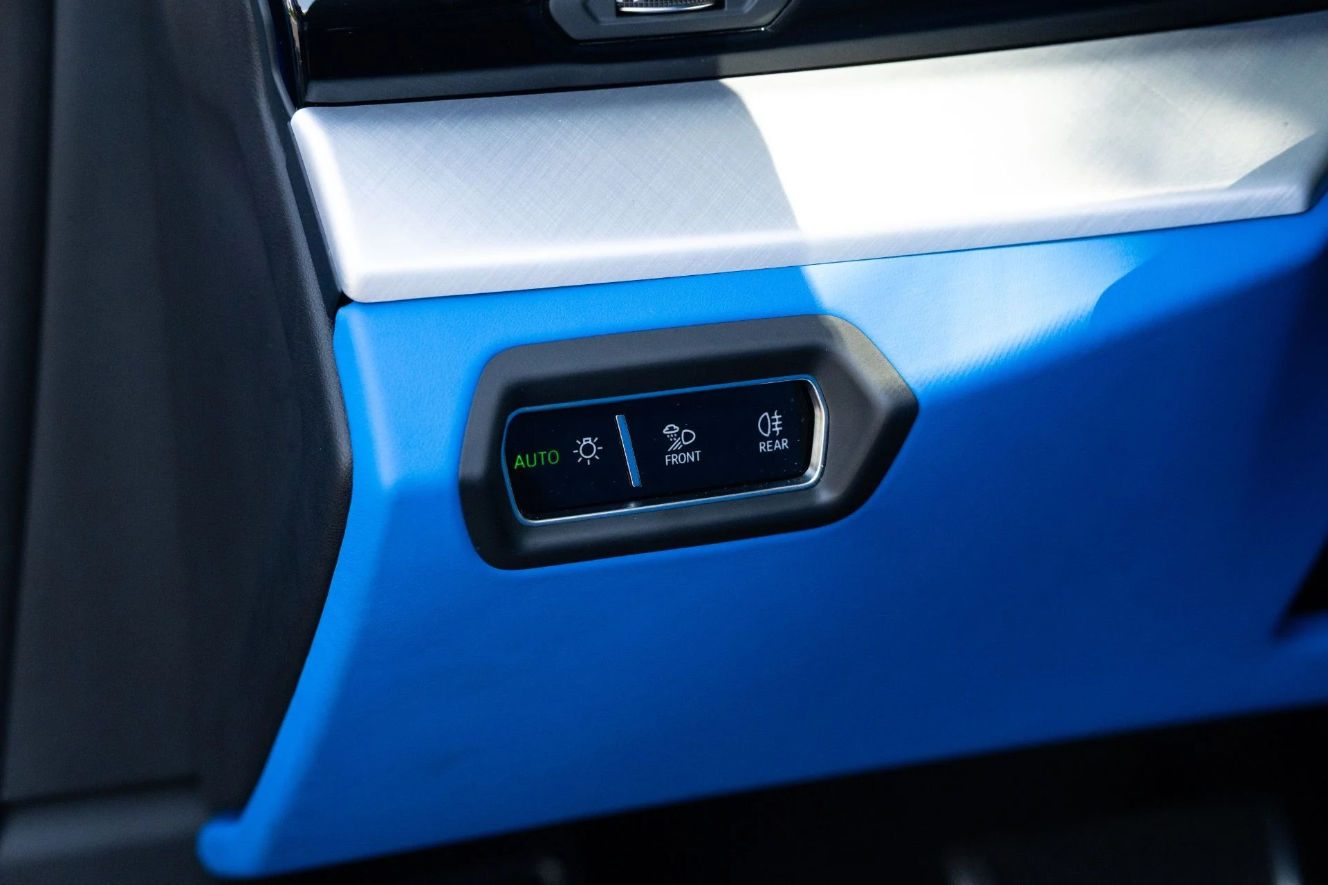 mph046_2106274052_Used_2019_Lamborghini_Urus_1781242066_0fcec80ba5