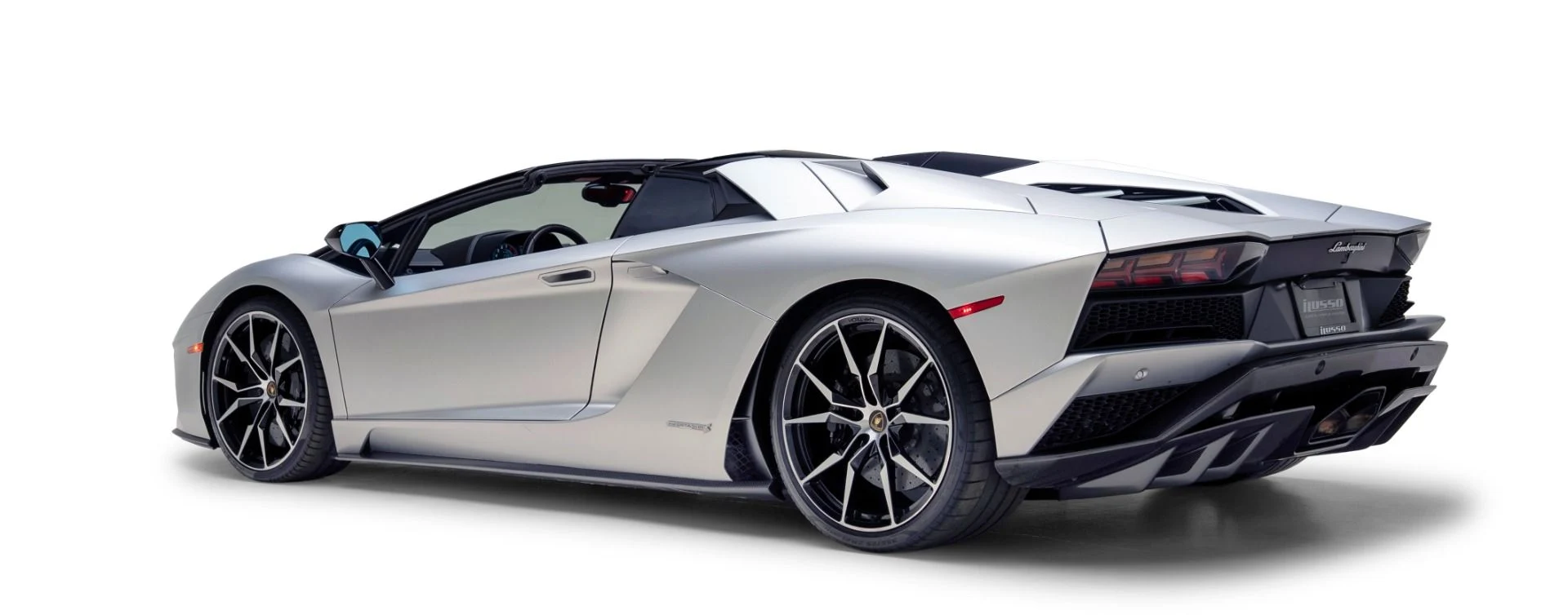 mph046_2106752884_Used_2018_Lamborghini_Aventador_Roadster_LP_740_4_S_1779296904_aec3a7afa5