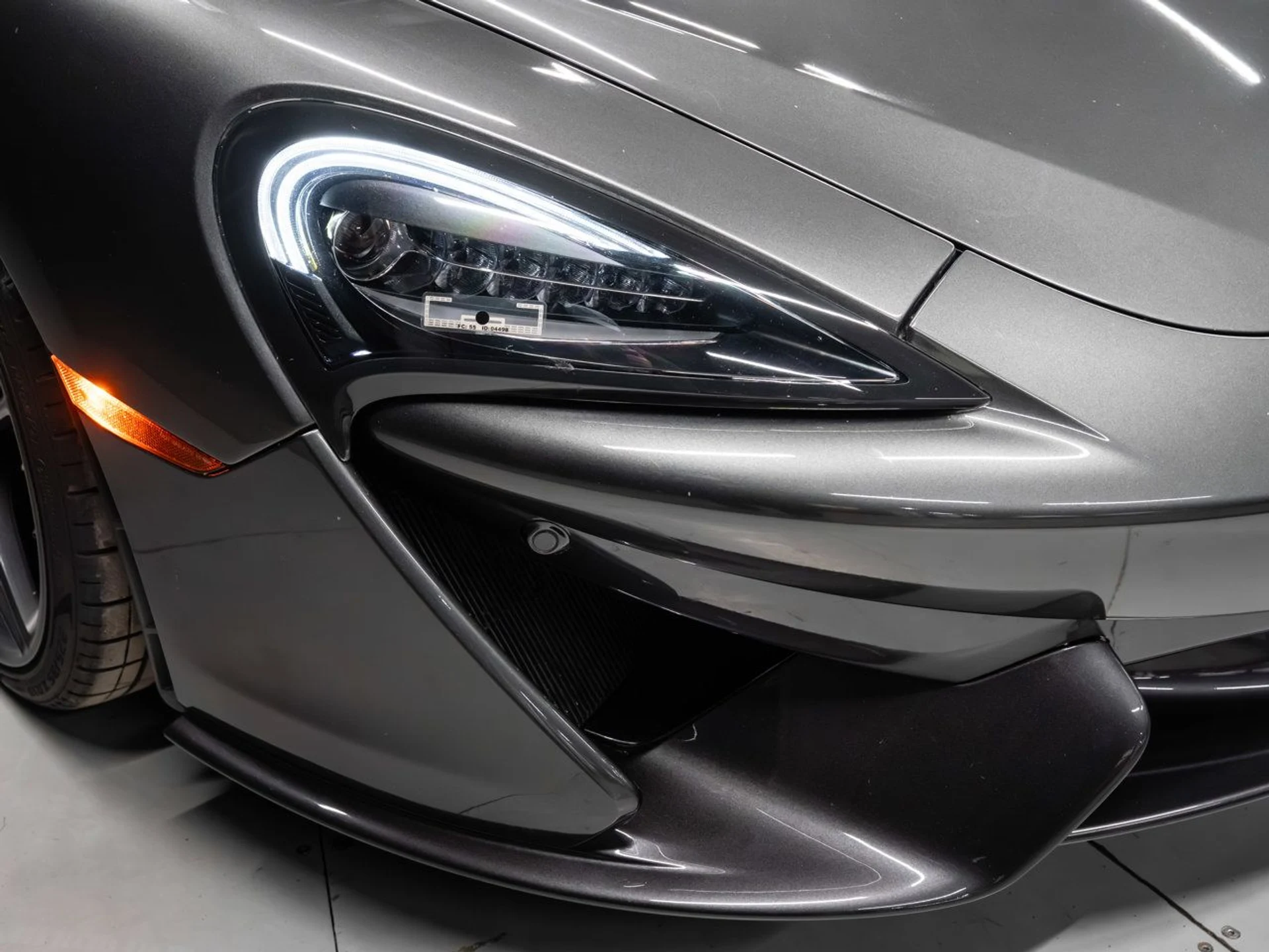 mph046_2114565529_mclaren_570s_2018_8b2c2df023