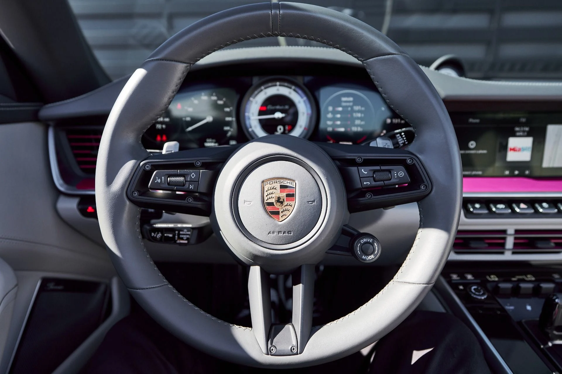 mph046_2134368489_Used_2023_Porsche_911_Turbo_1762568179_b683a3e576