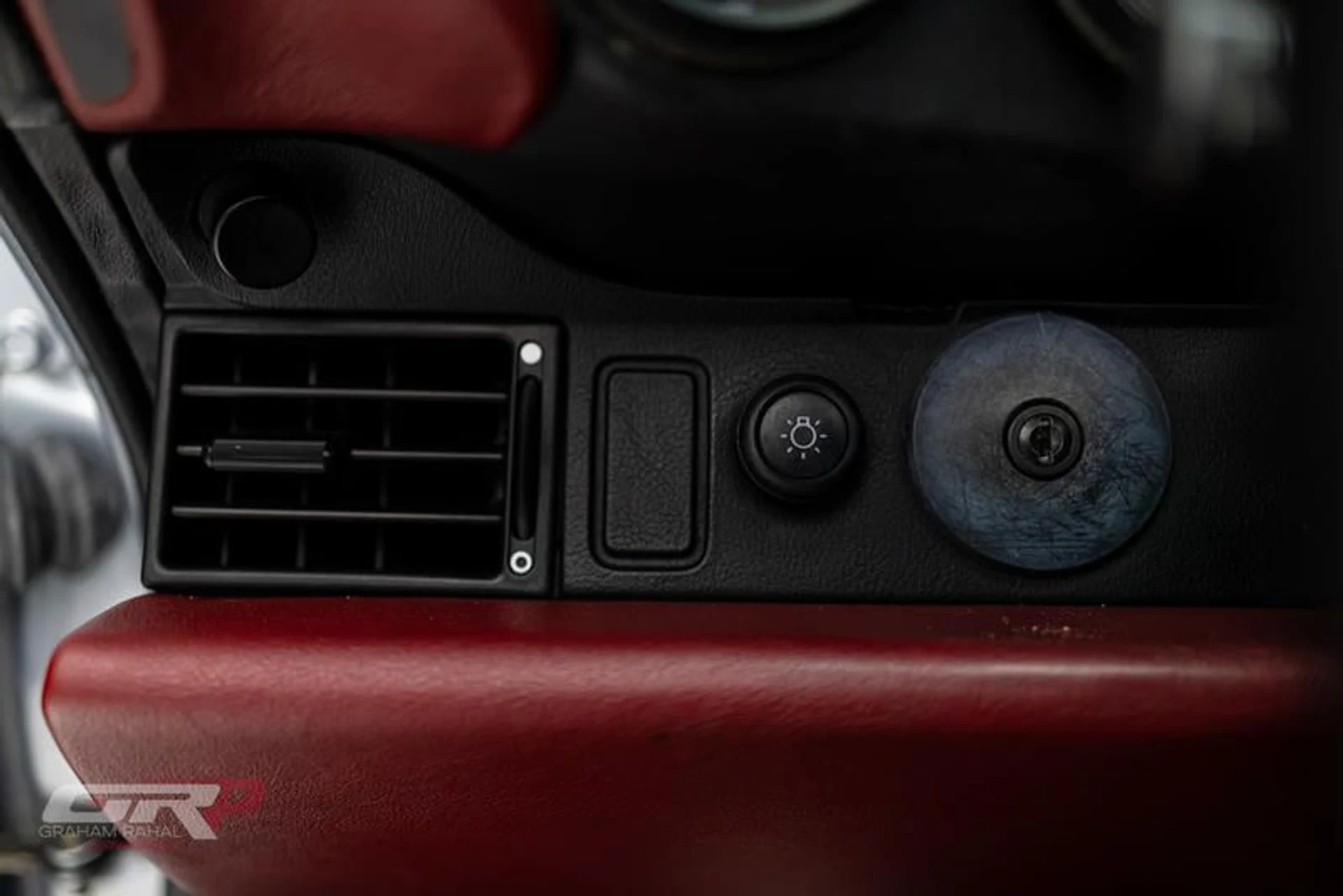 mph046_2137128884_12_DE_4_E26_9_CC_2_4444_9003_EDC_3_F4_BB_3953_c6046f6423