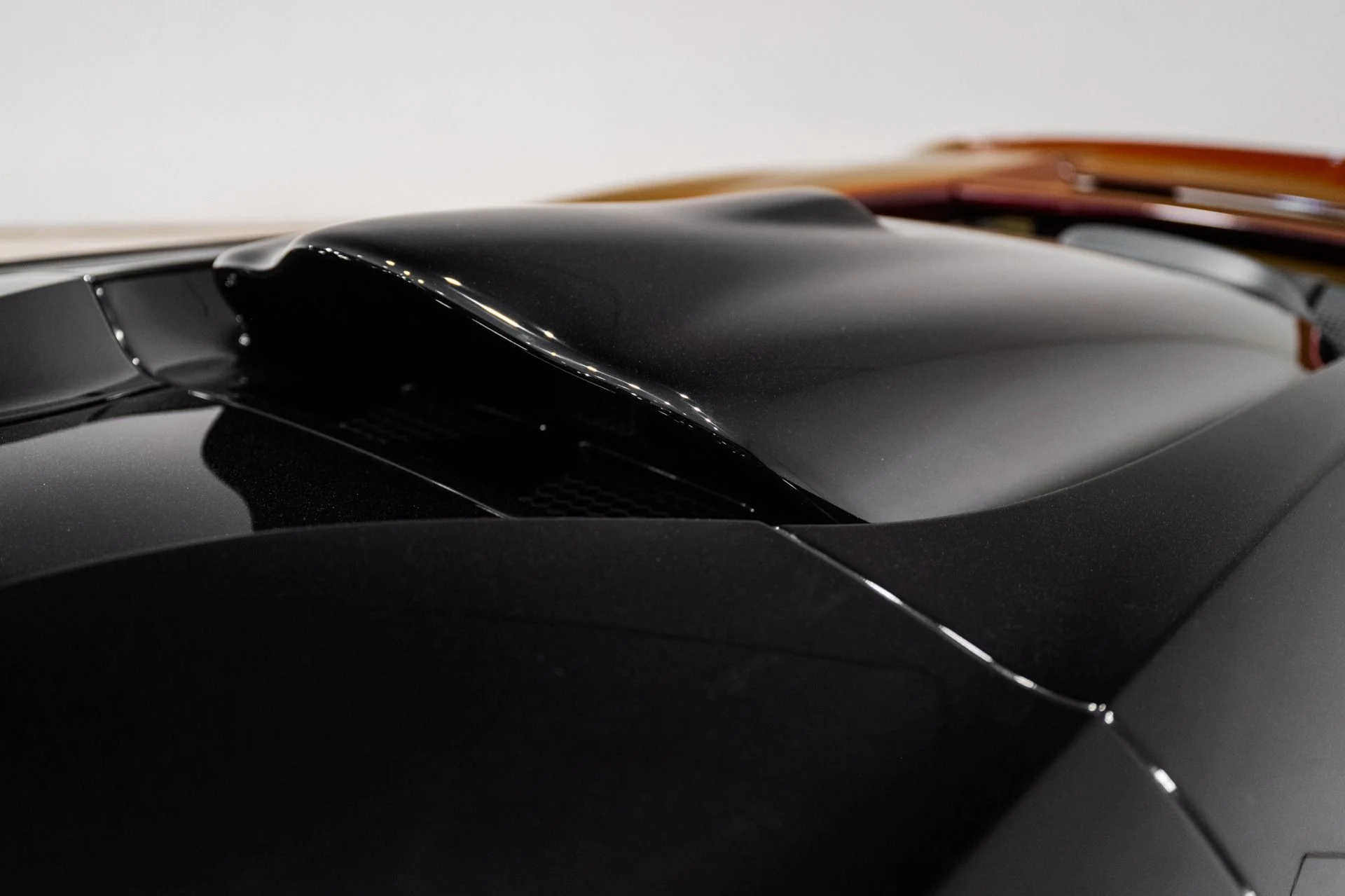 mph046_2138744394_New_2026_ASTON_MARTIN_VALHALLA_1775445551_2b6c018b8c