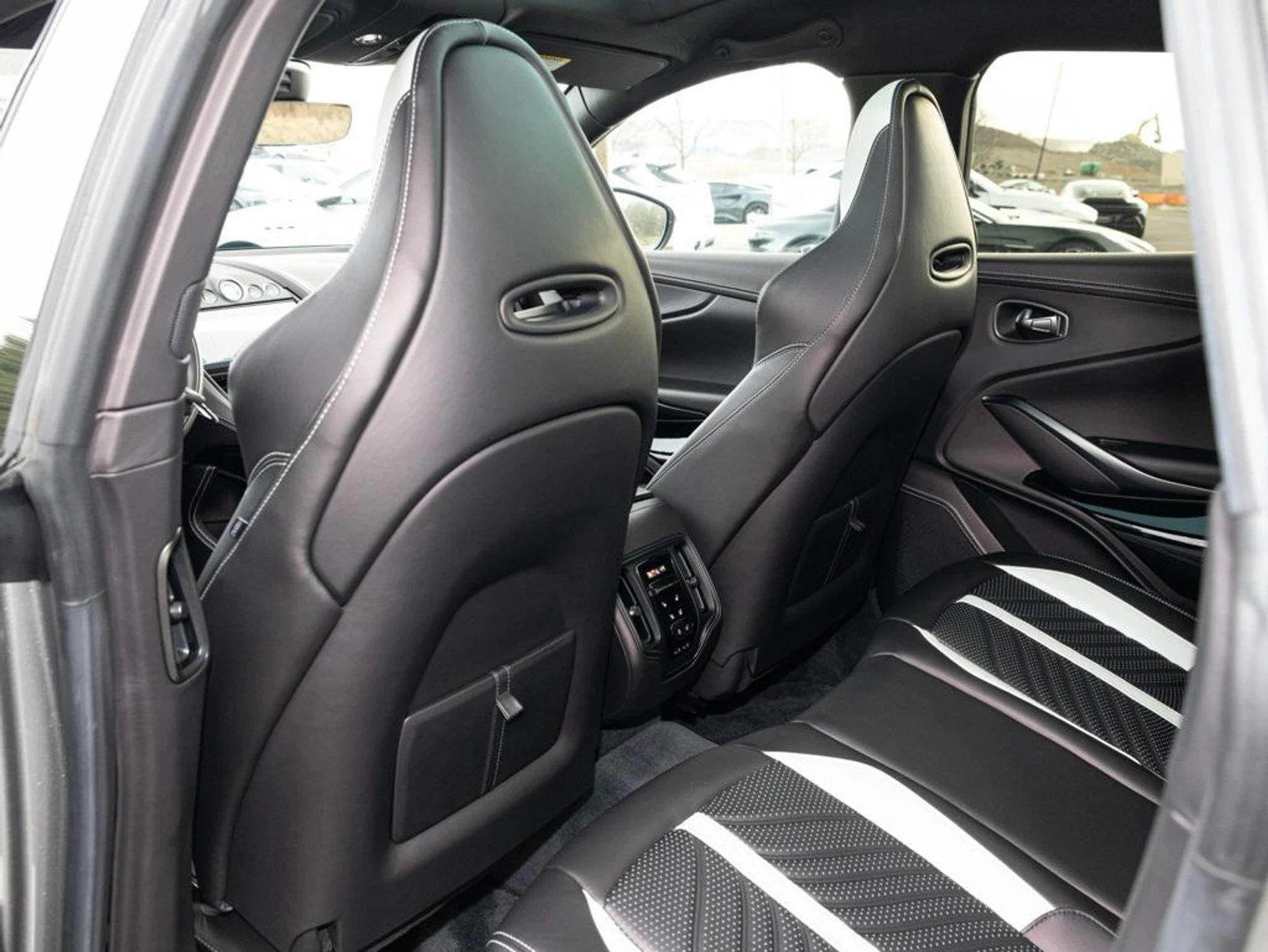 mph046_2165604232_485694452_696140a9e4313c3db18b46f4_2c52a9fdea