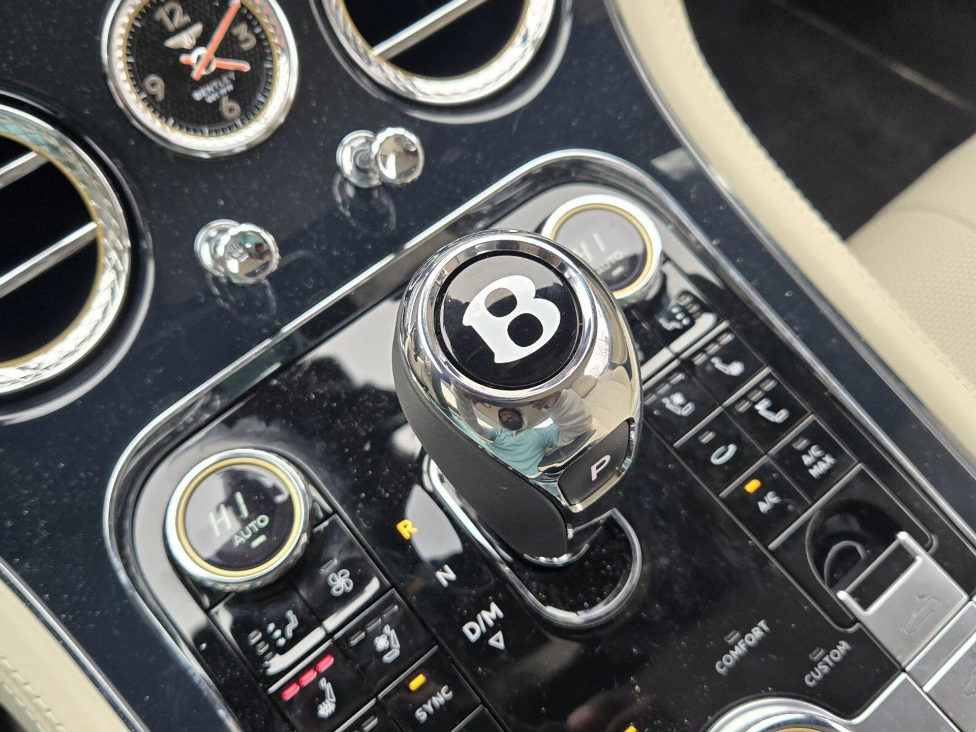 mph046_2178768461_6b3d7181cd5299f9db5576fb3461164ex_df14c676e3