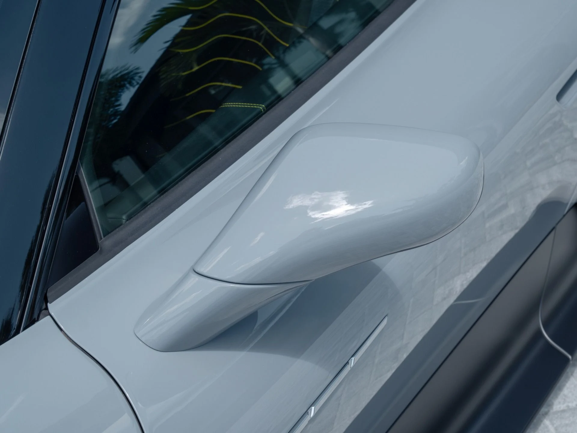 mph046_2180627975_Used_2023_Maserati_MC_20_1774904508_ae65f3777e