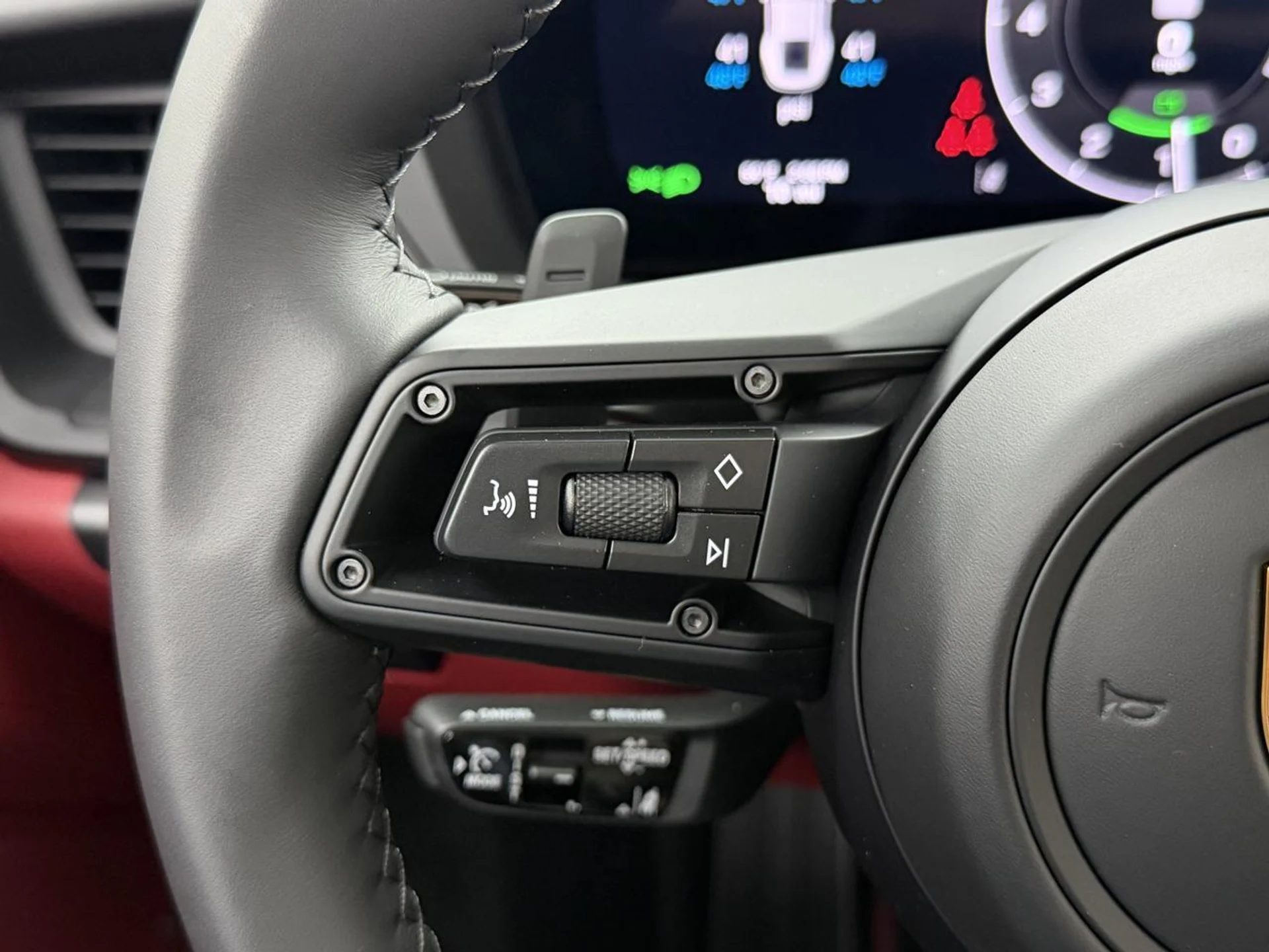 mph046_2198712075_ea6c5767b37dd4f58f9a31d70a11e824_efceb99cb1