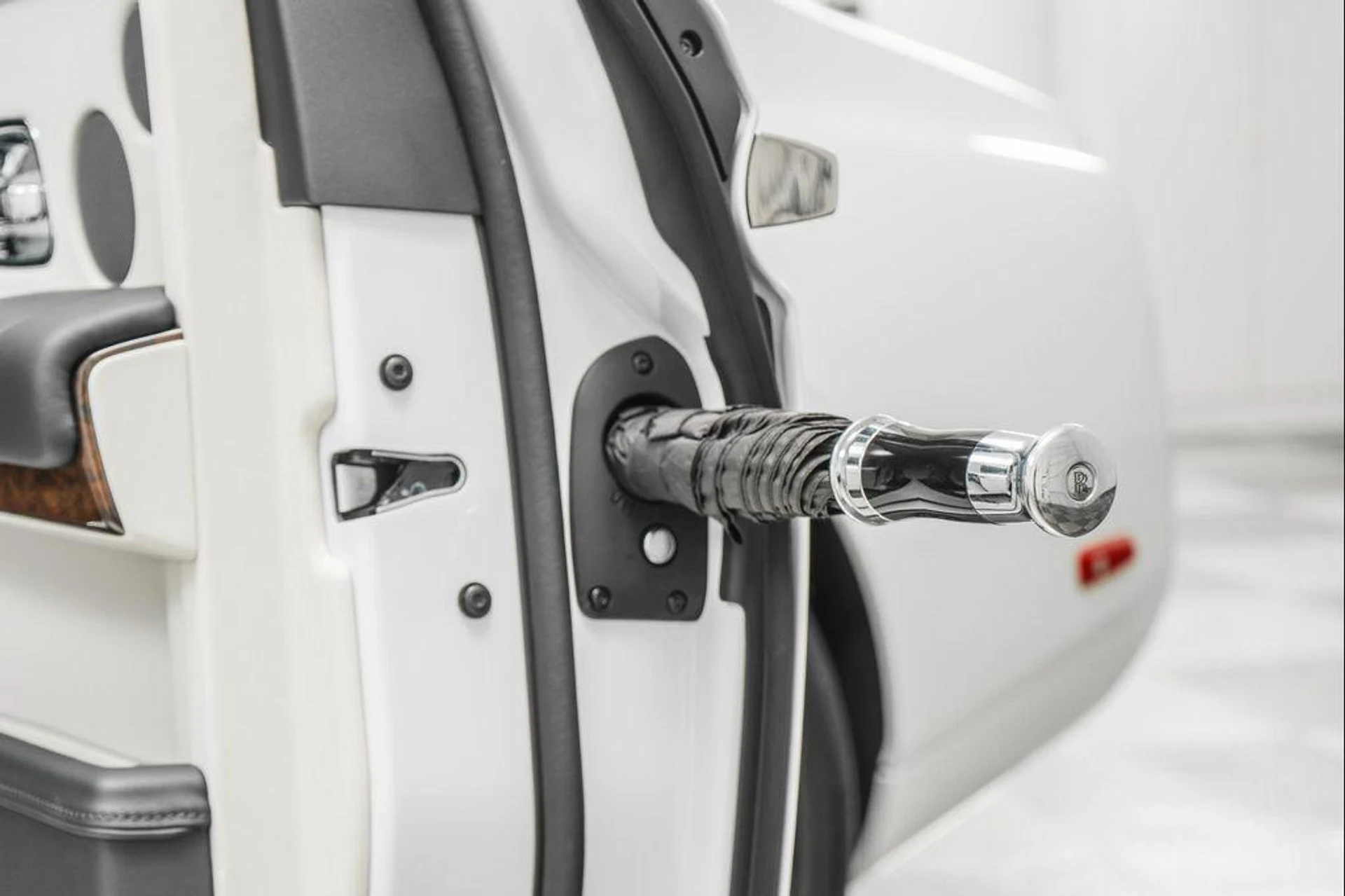 mph046_2205466886_f_L_Lm3_QHB_Mp_YV_Ywoavr_TTF_Ogoy_M4_a6f5333b80