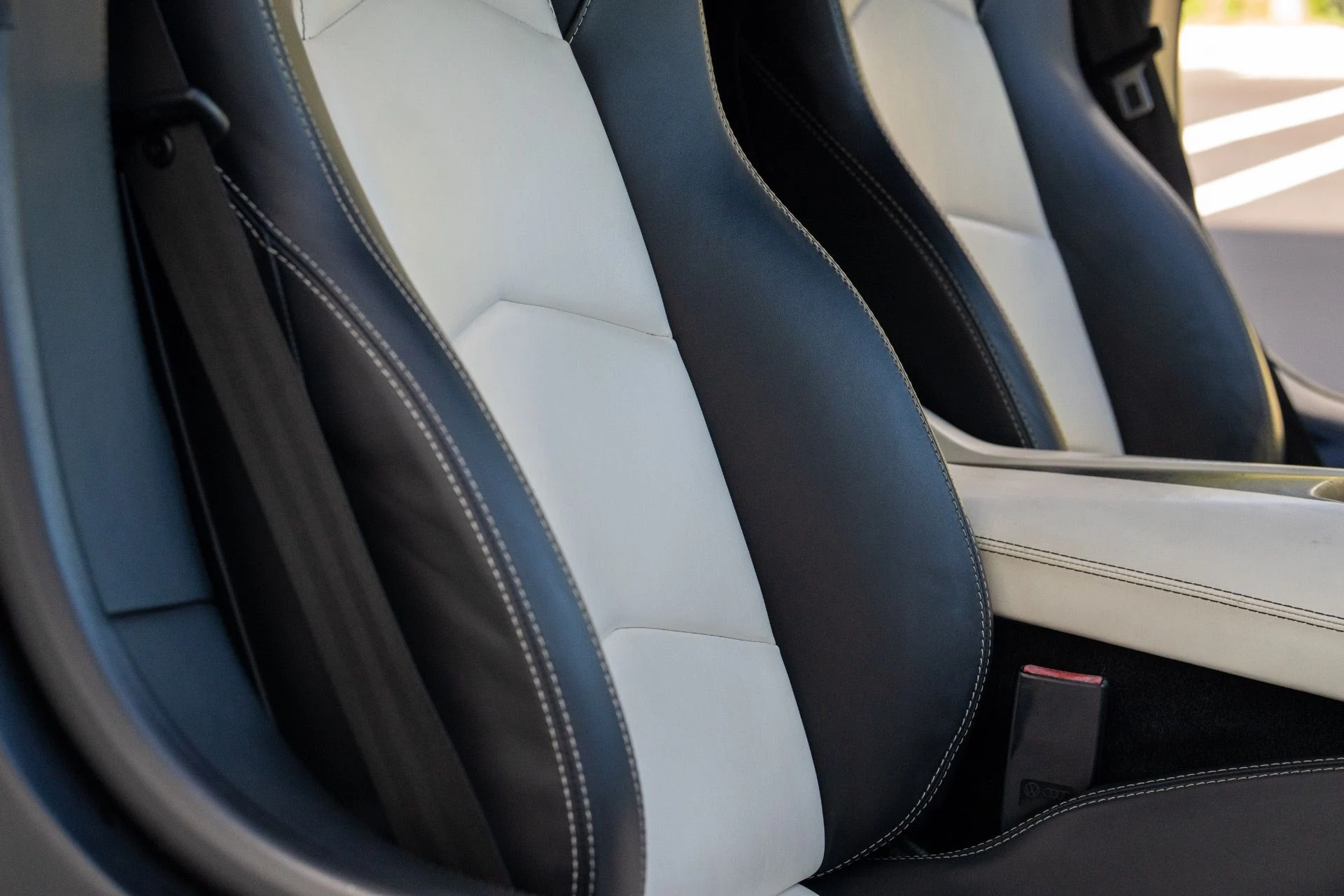 mph046_2205768724_Used_2015_Lamborghini_Aventador_LP_700_4_1755636839_536b92aa3f
