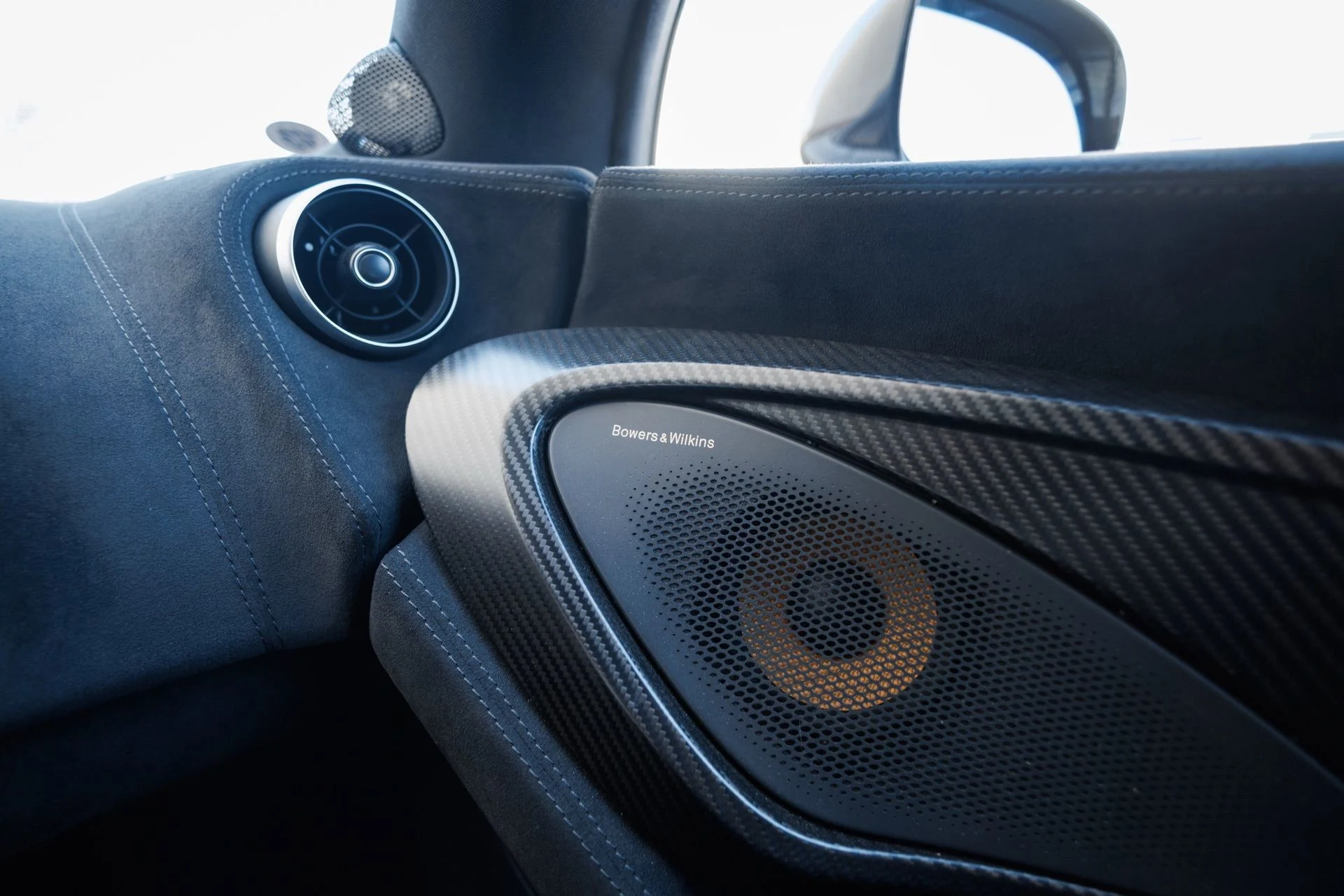 mph046_2211915349_78727bb245522e60f8a8d861d3969888x_5daeea3510