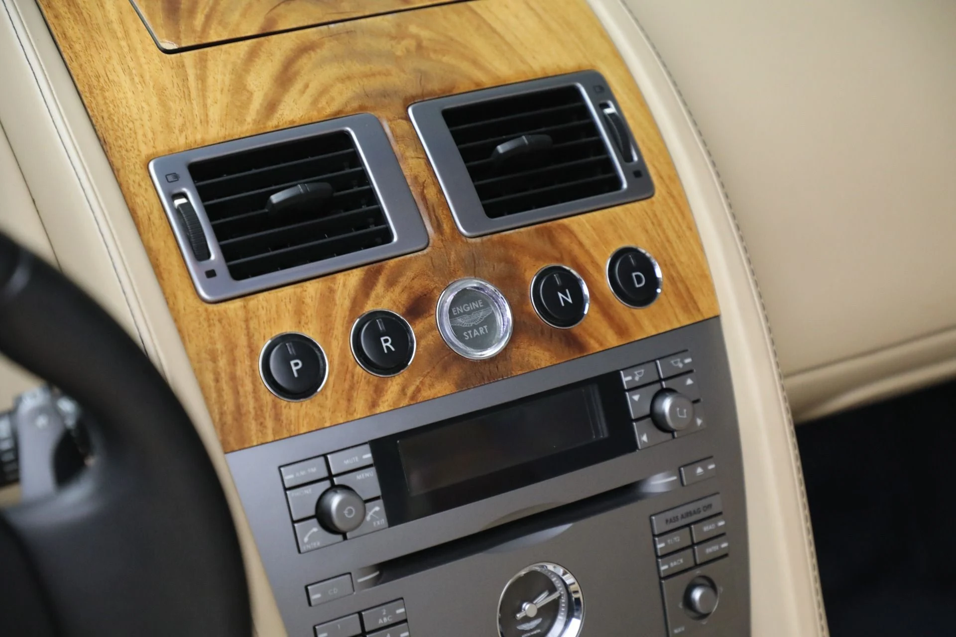 mph046_2214972167_Used_2007_Aston_Martin_DB_9_Volante_ffefa0f3fc